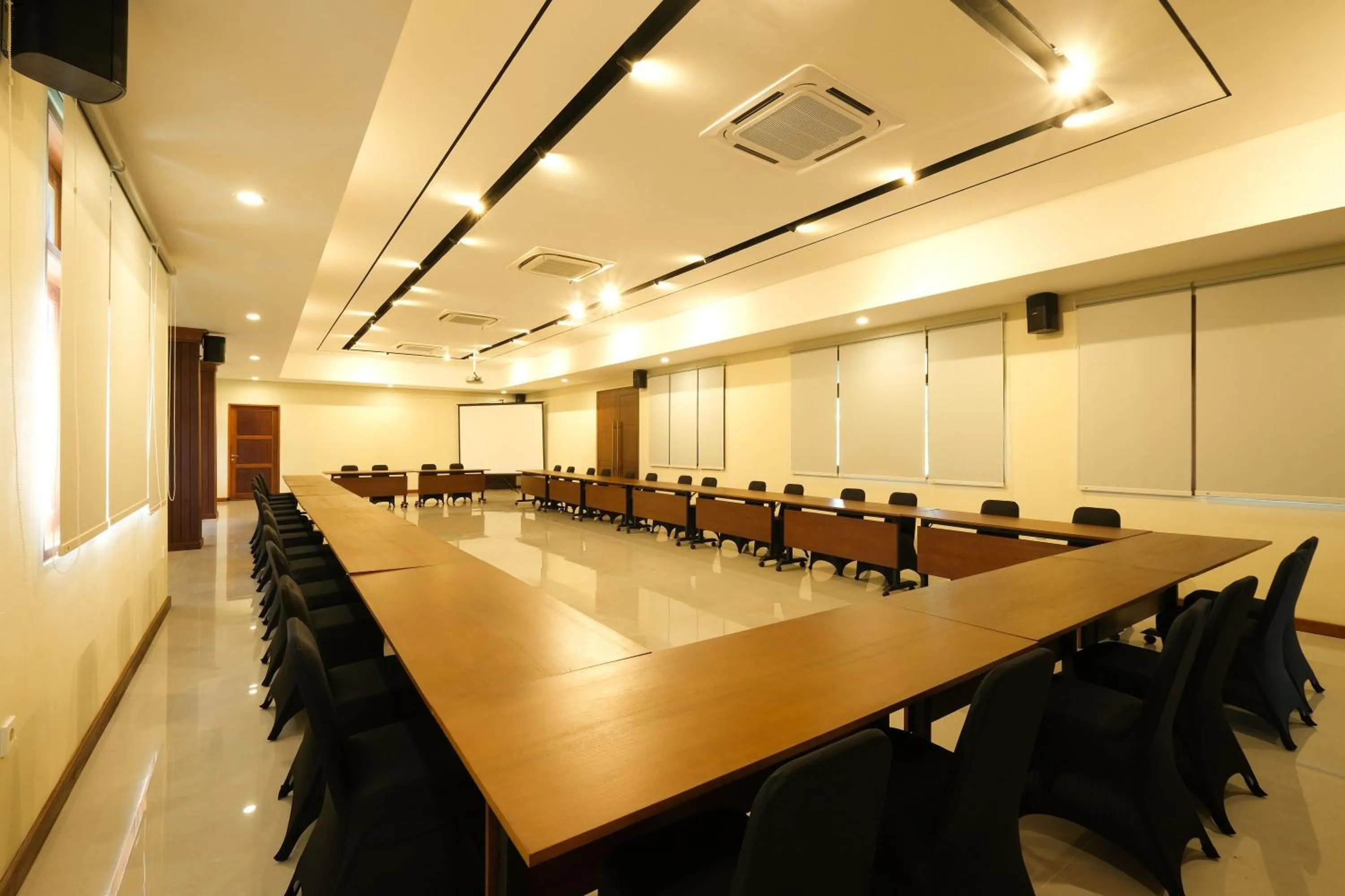 Meeting/conference room in Bhuwana Ubud Hotel and Farm
