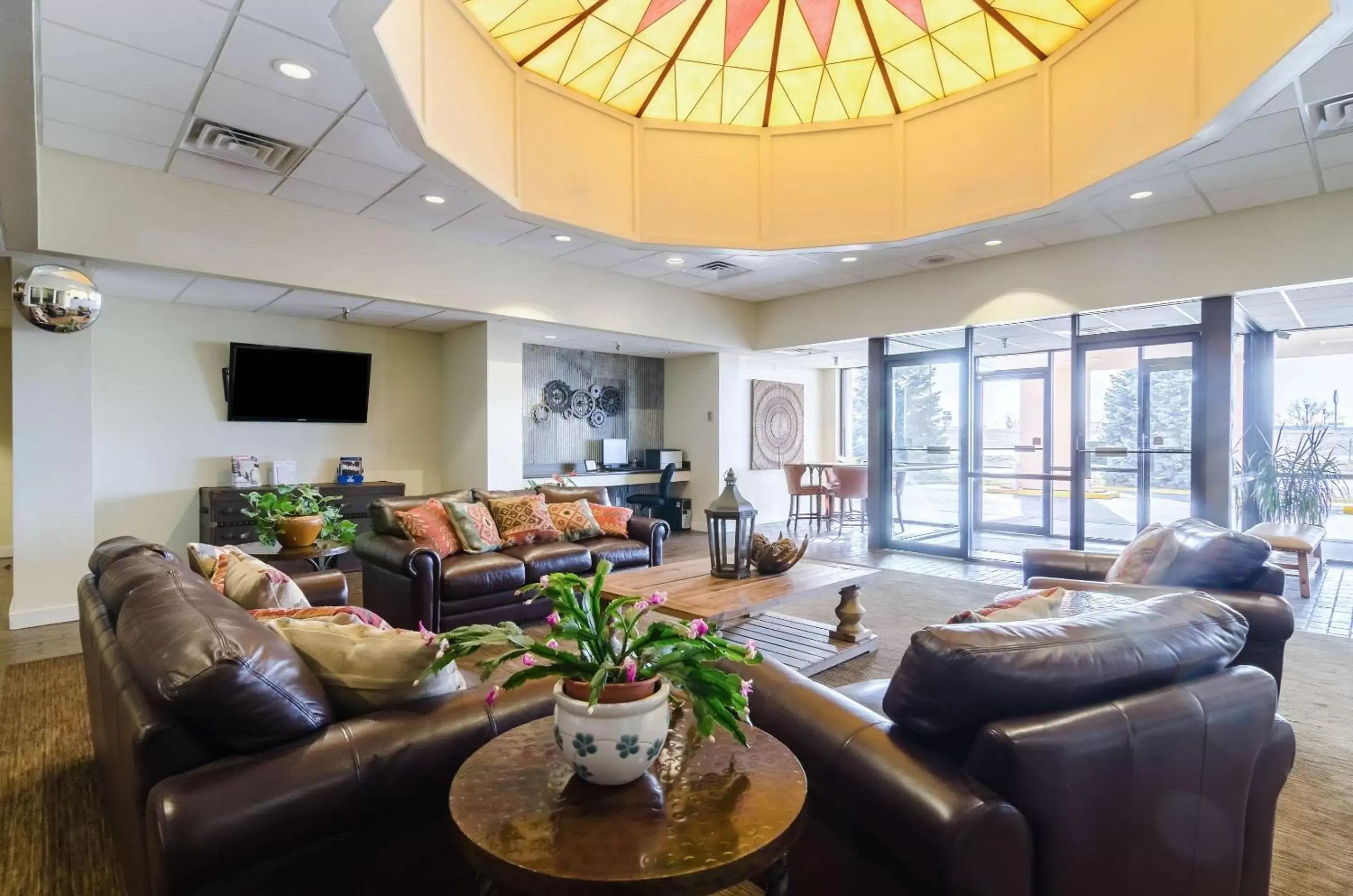 Lobby or reception, Seating Area in Quality Inn & Suites