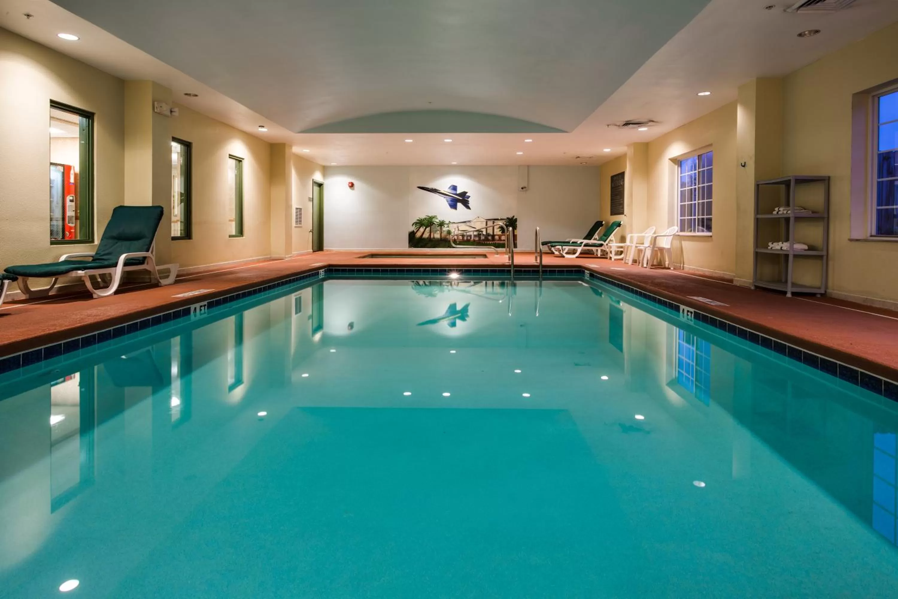 Swimming pool in Country Inn & Suites by Radisson, Pensacola West, FL