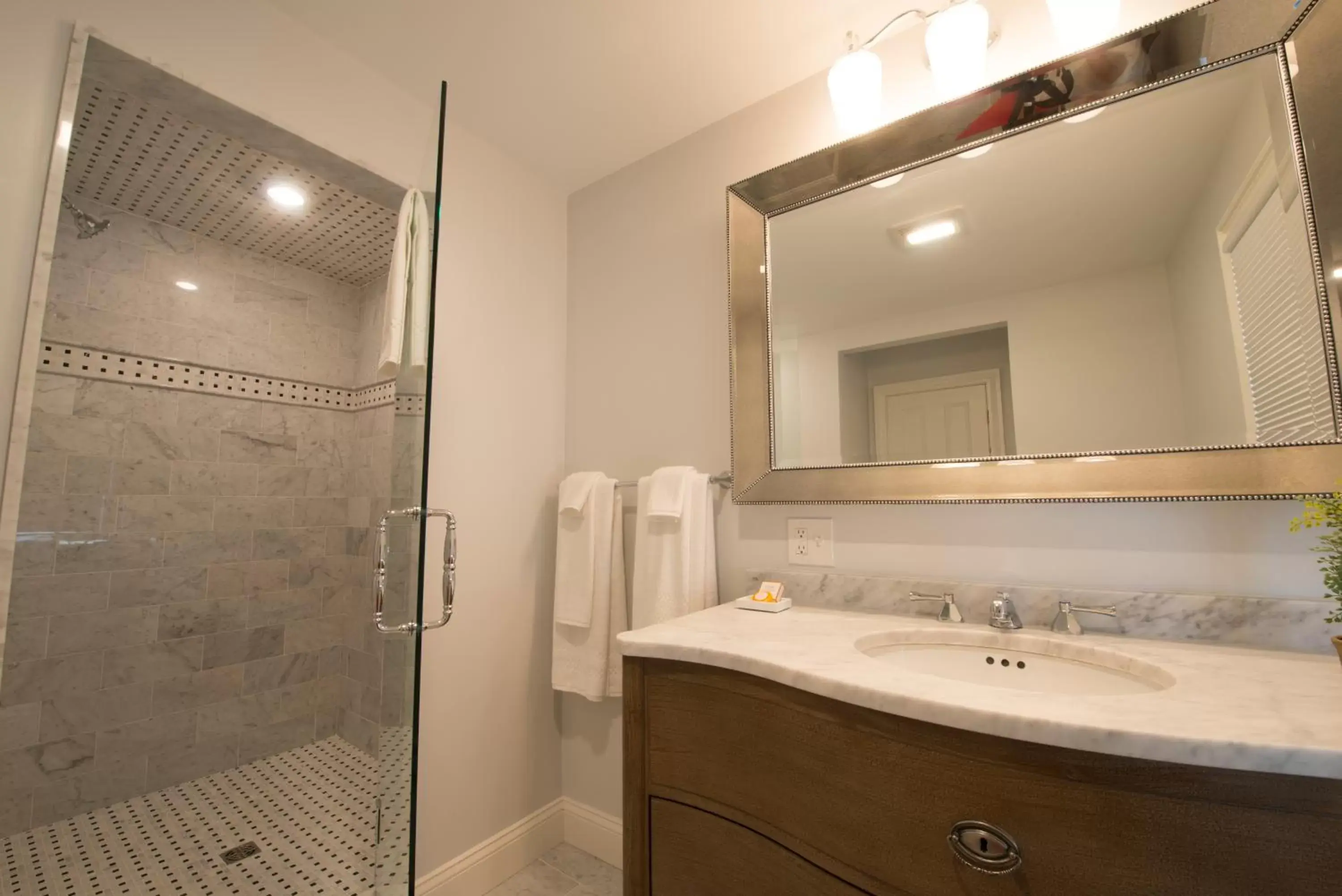 Bathroom in Serenity Inn Newport