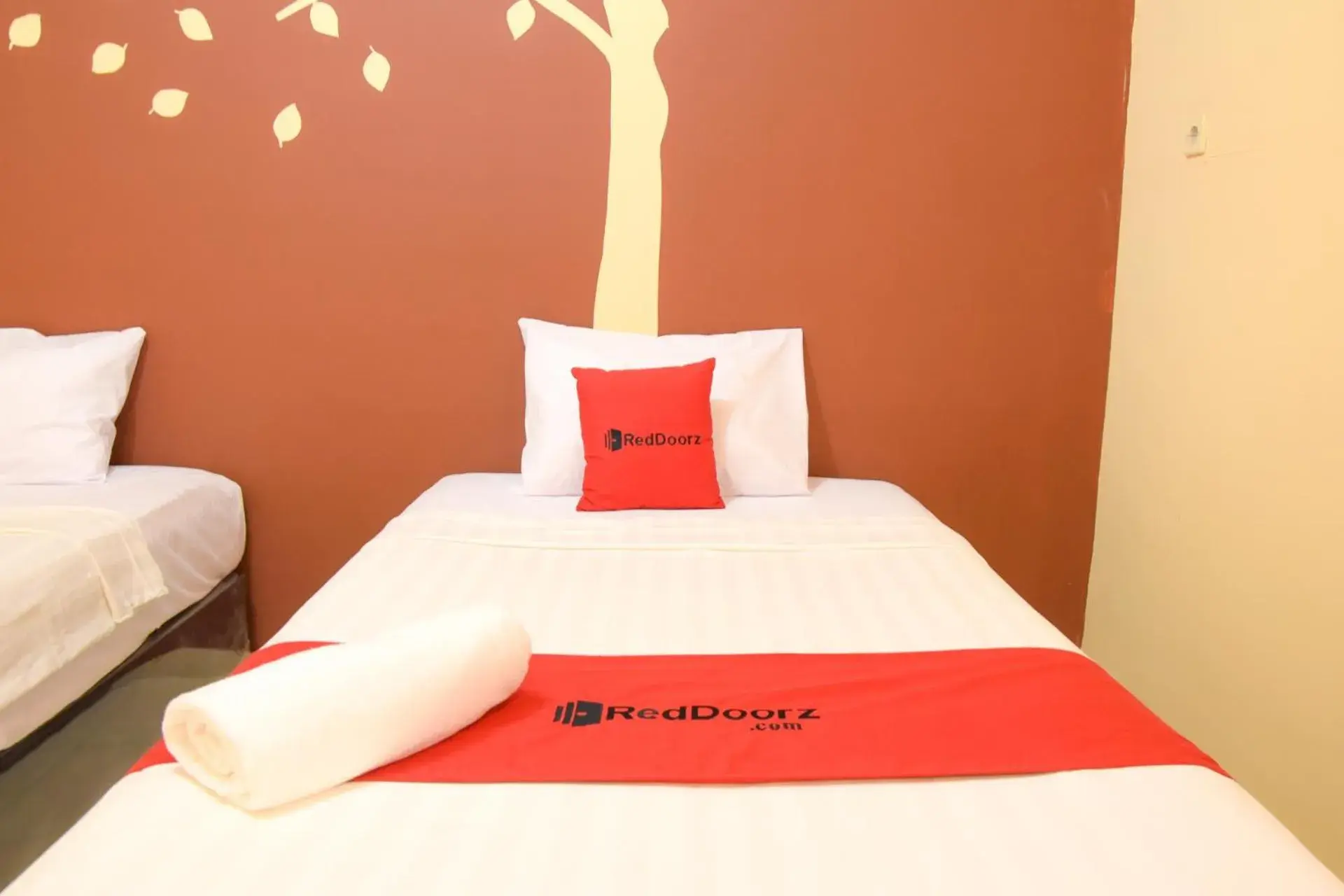 Bedroom, Bed in RedDoorz near Terminal A Adisucipto Airport