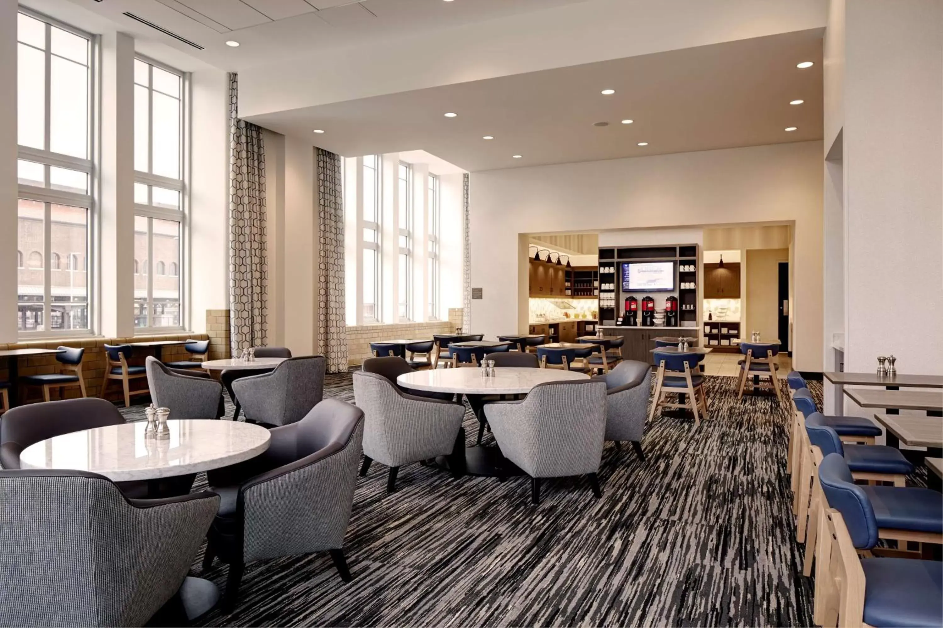 Restaurant/Places to Eat in Hyatt Place St. Paul