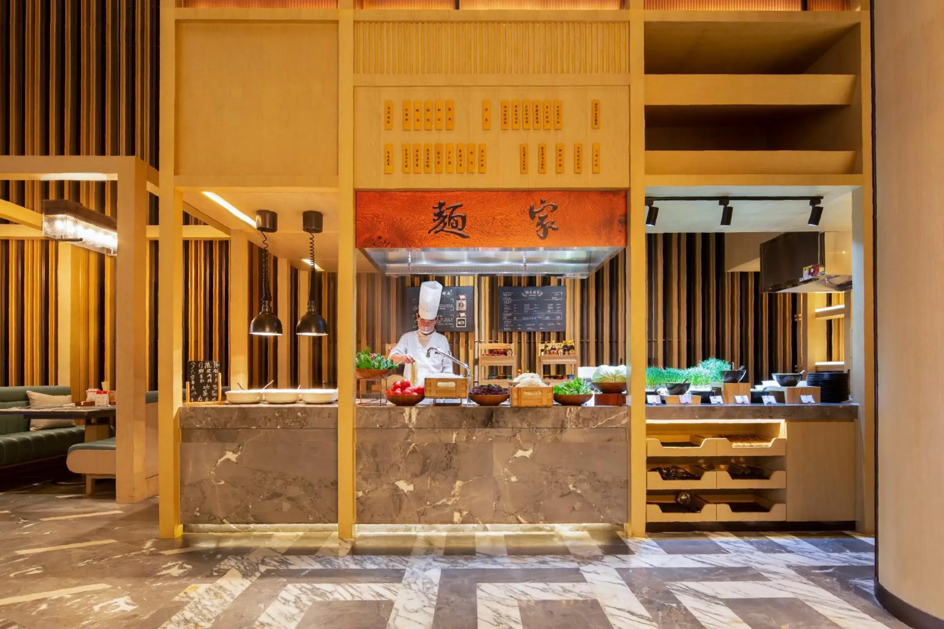 Buffet breakfast in HUALUXE Nanjing Yangtze River Buffet breakfast in HUALUXE Nanjing Yangtze River