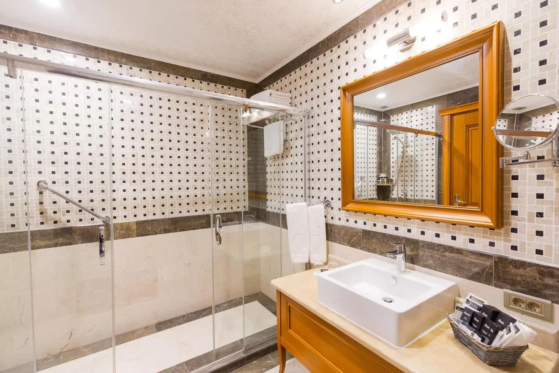 Toilet, Bathroom in Divan Suites Batumi