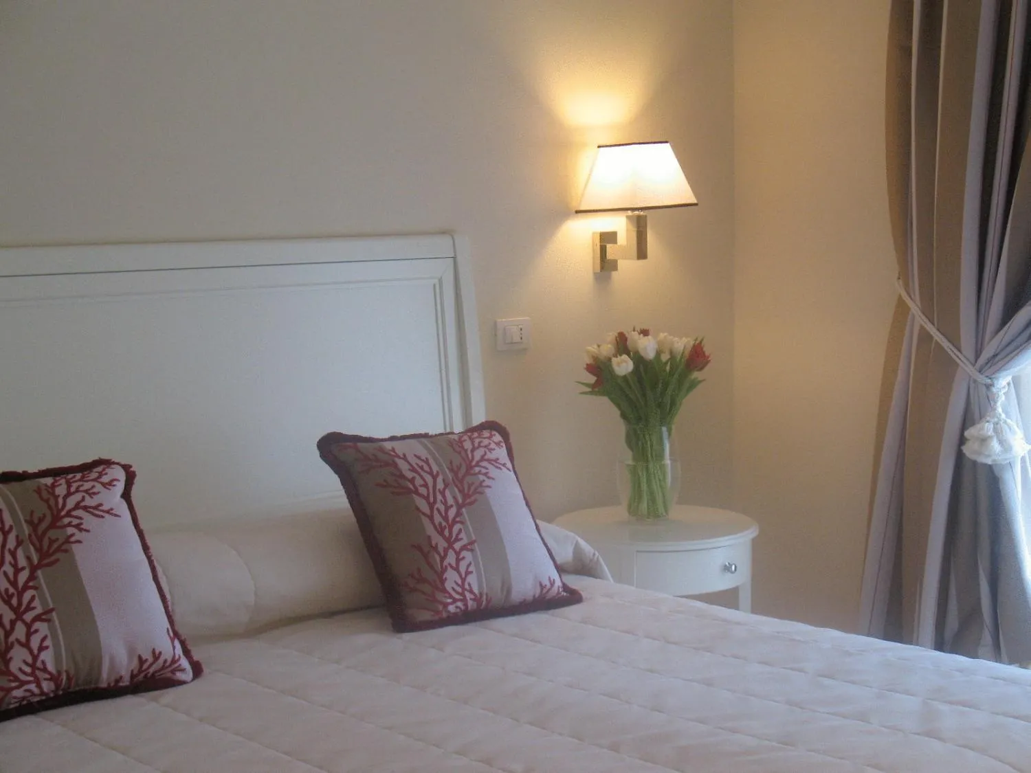 Bedroom, Bed in Helios Hotel