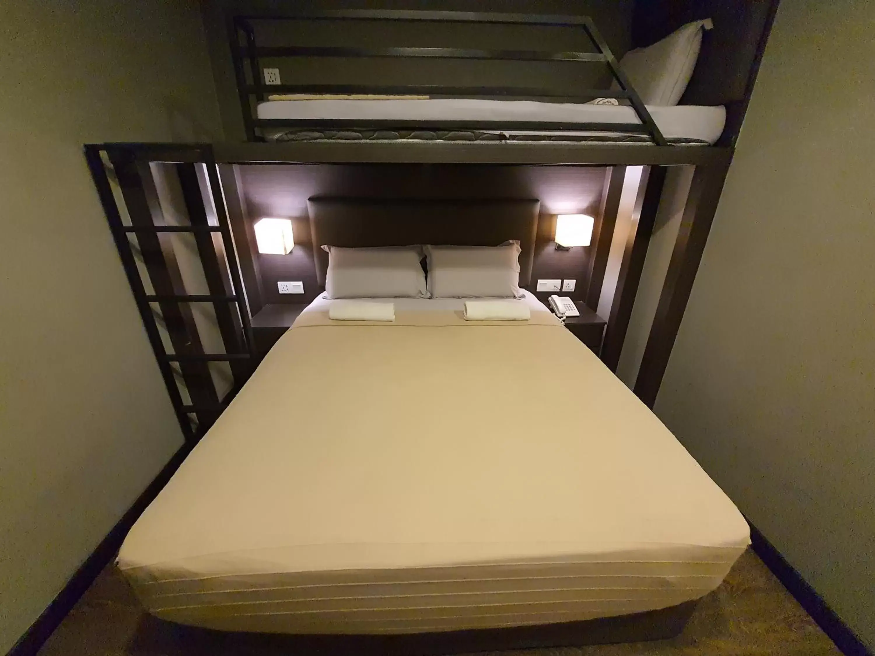 Bunk Bed in Cute Hotel & Dorms Ipoh