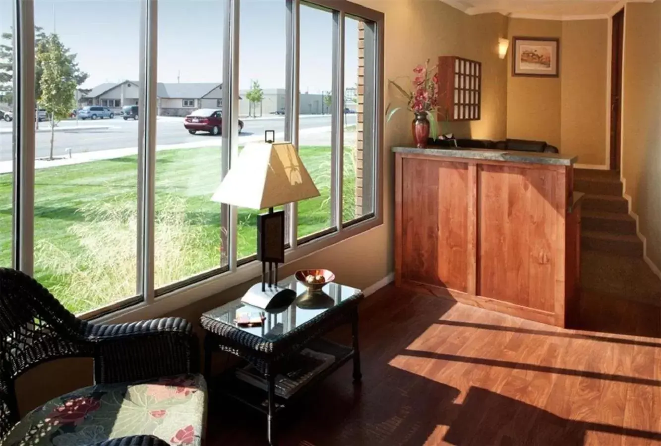 Lobby or reception, Seating Area in Oregon Trail Inn