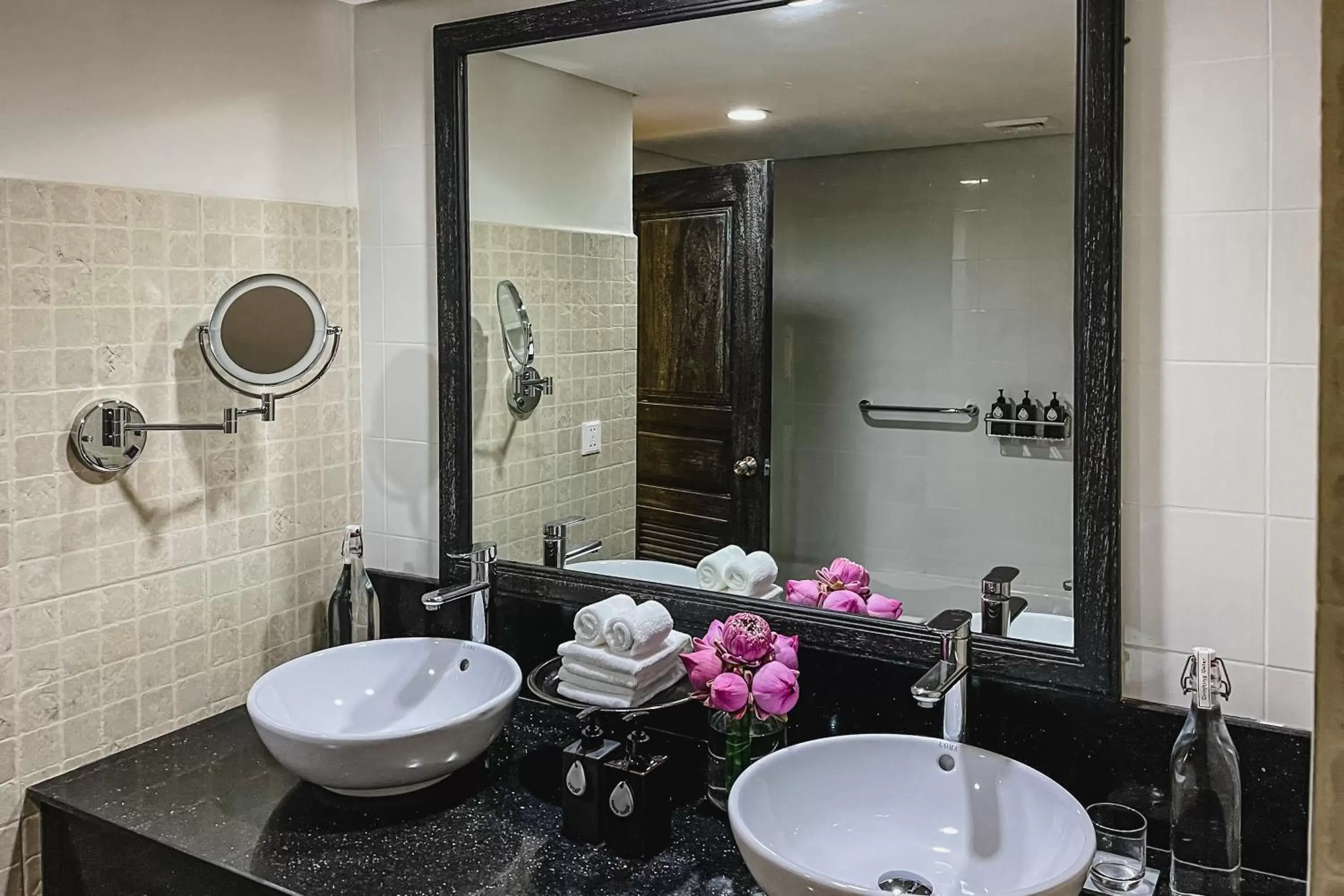 Bathroom in Shinta Mani Angkor & Bensley Collection Pool Villas