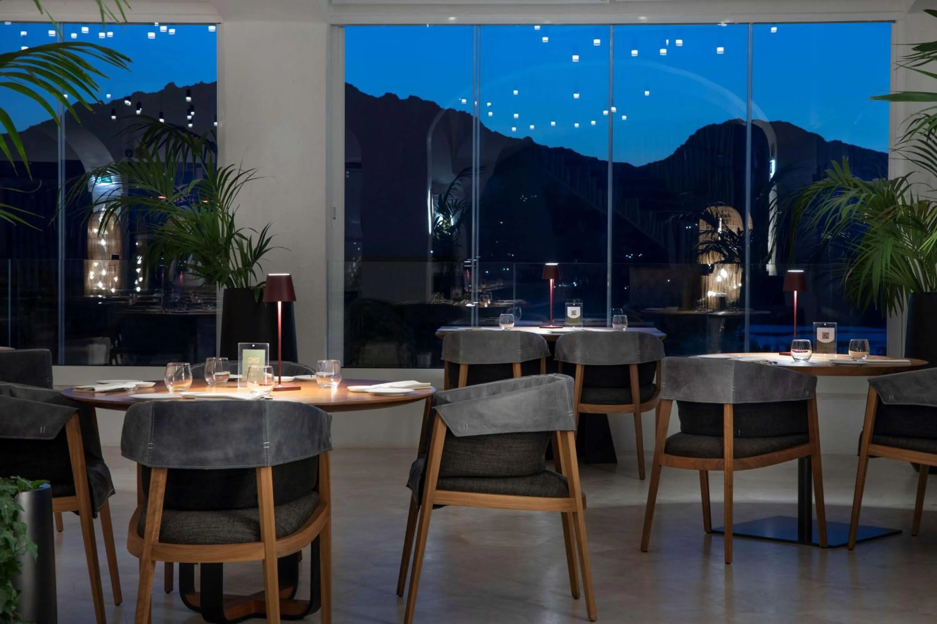 Restaurant/places to eat in Sulià House Porto Rotondo, Curio Collection by Hilton