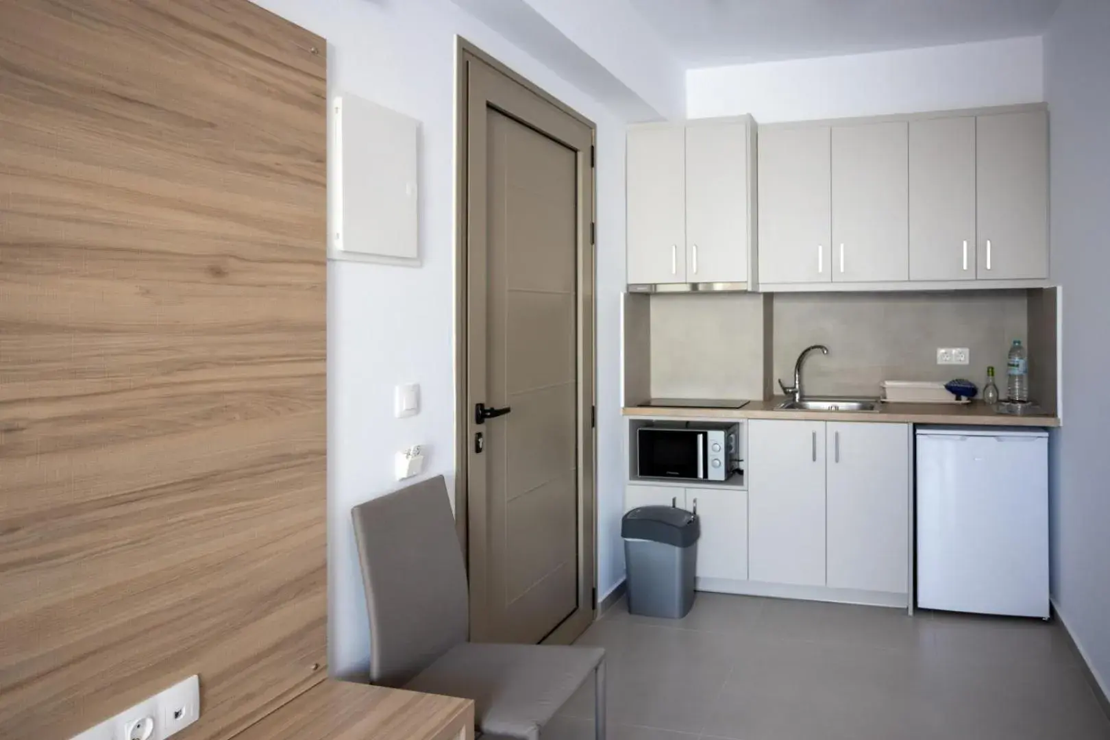 Kitchen or kitchenette, Kitchen/Kitchenette in Ilian Beach