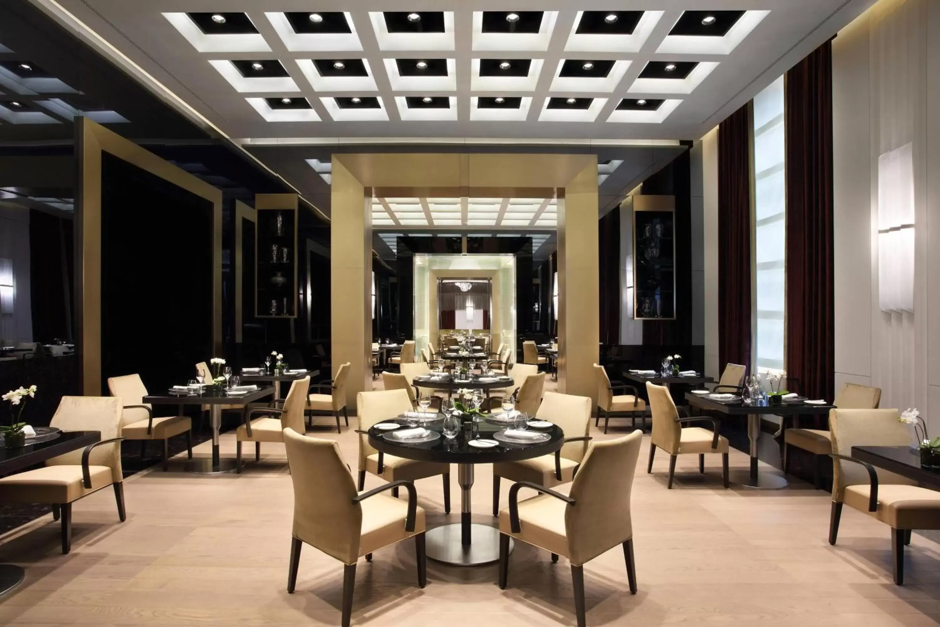 Restaurant/Places to Eat in Excelsior Hotel Gallia, a Luxury Collection Hotel, Milan