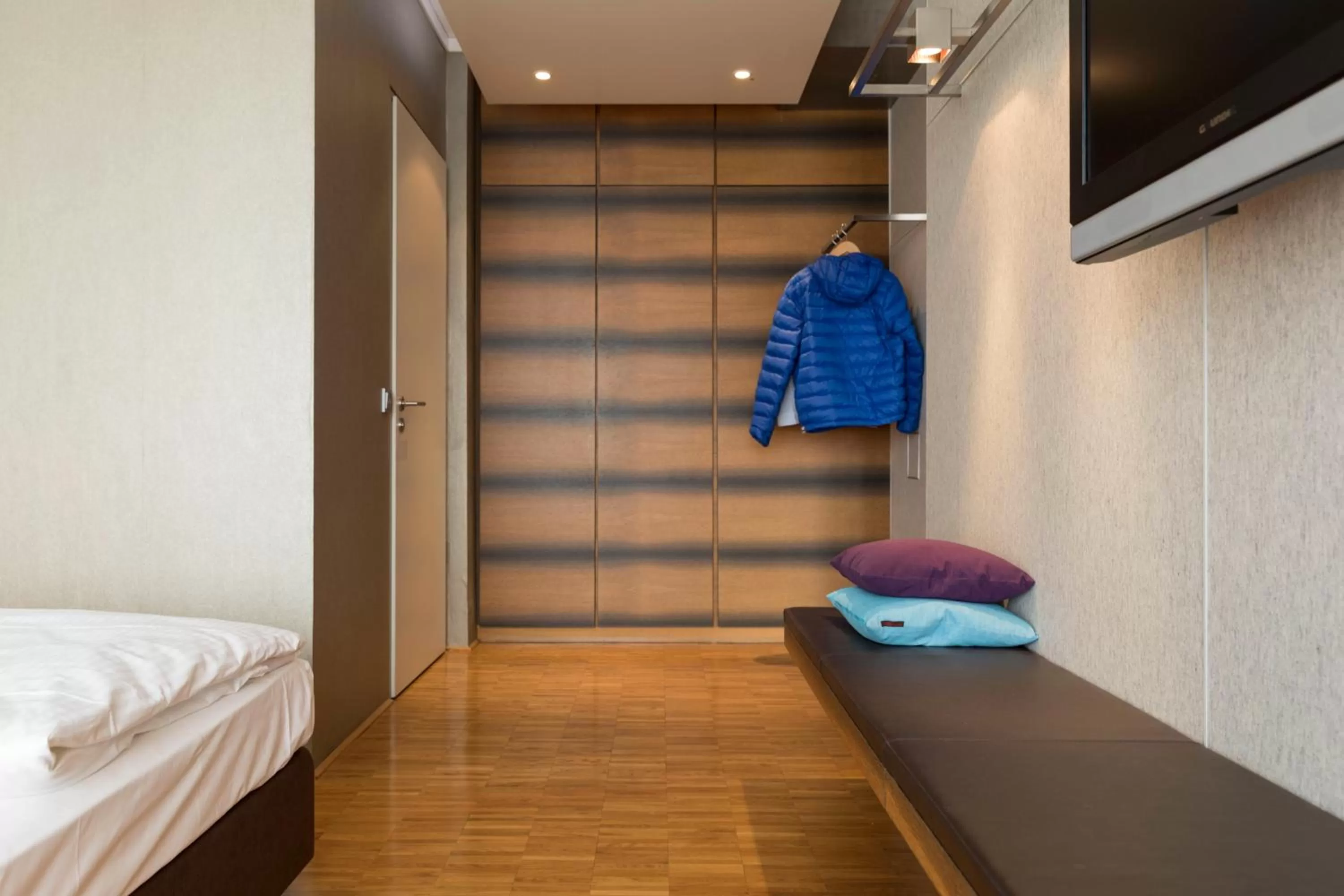 TV and multimedia, Bed in Factory Hotel