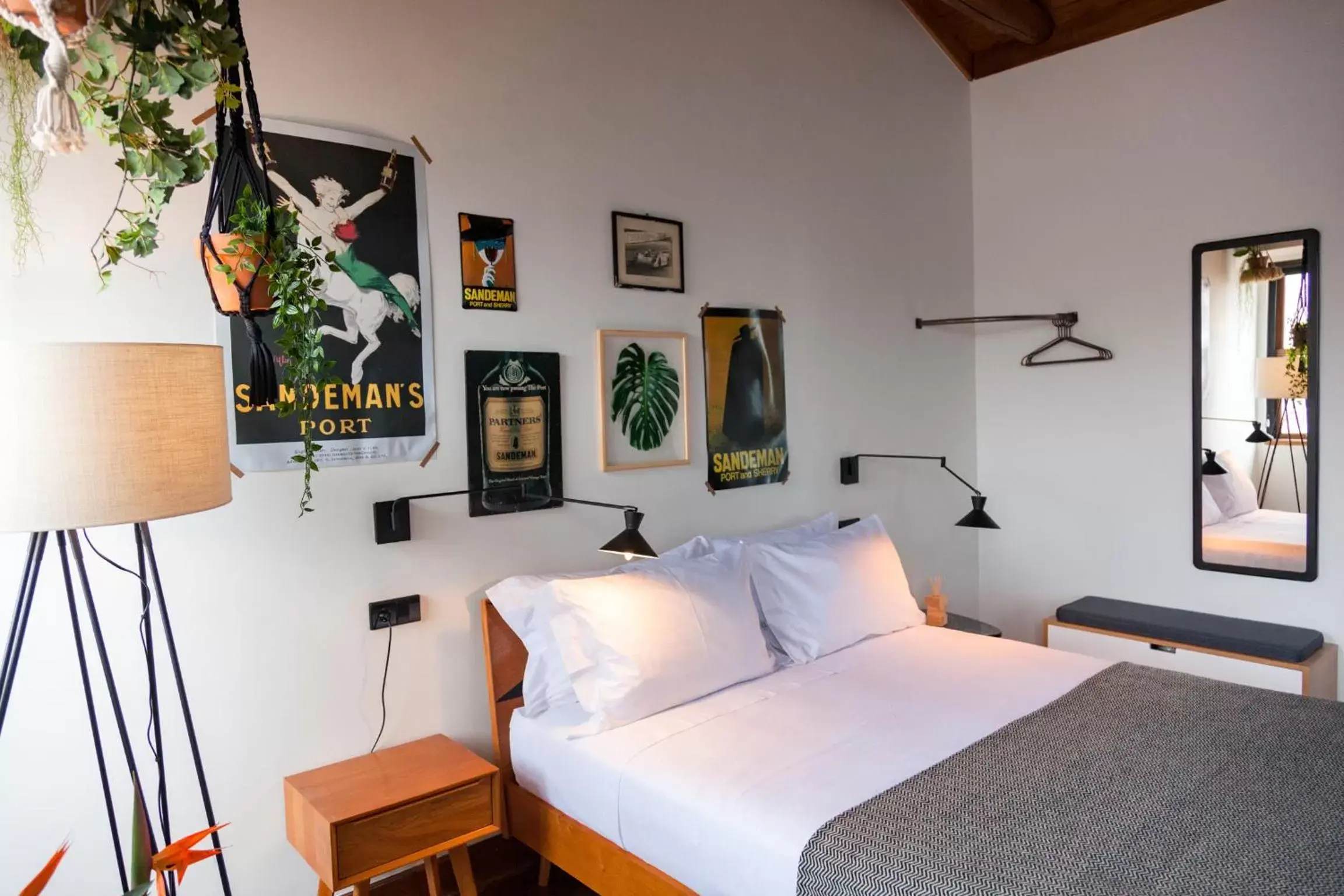 Bed in The House of Sandeman - Hostel & Suites