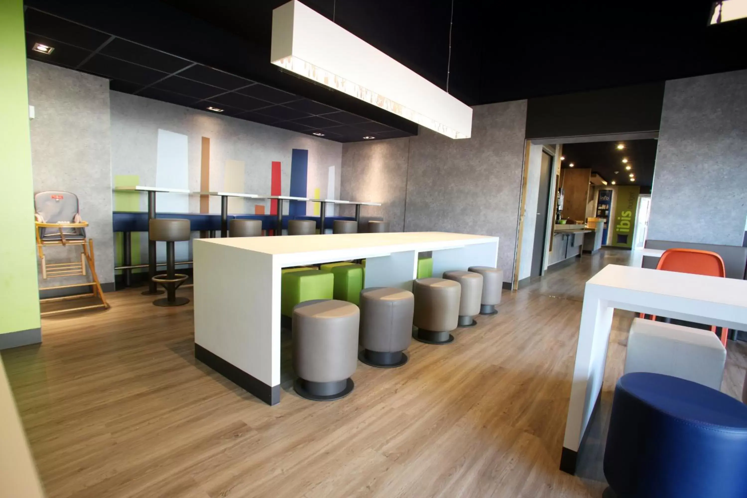 Lounge or bar, Lounge/Bar in ibis budget Nantes Sainte Luce