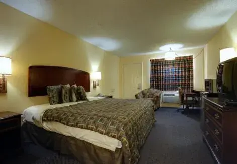 Bedroom in Americas Best Value Inn Comanche