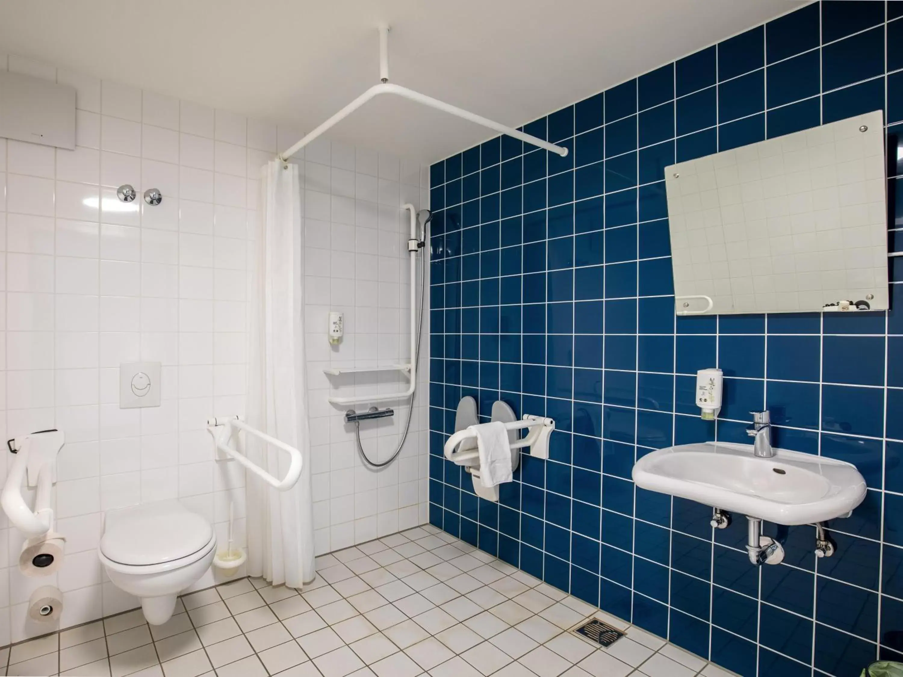 Shower, Bathroom in B&B Hotel Hamburg-Nord