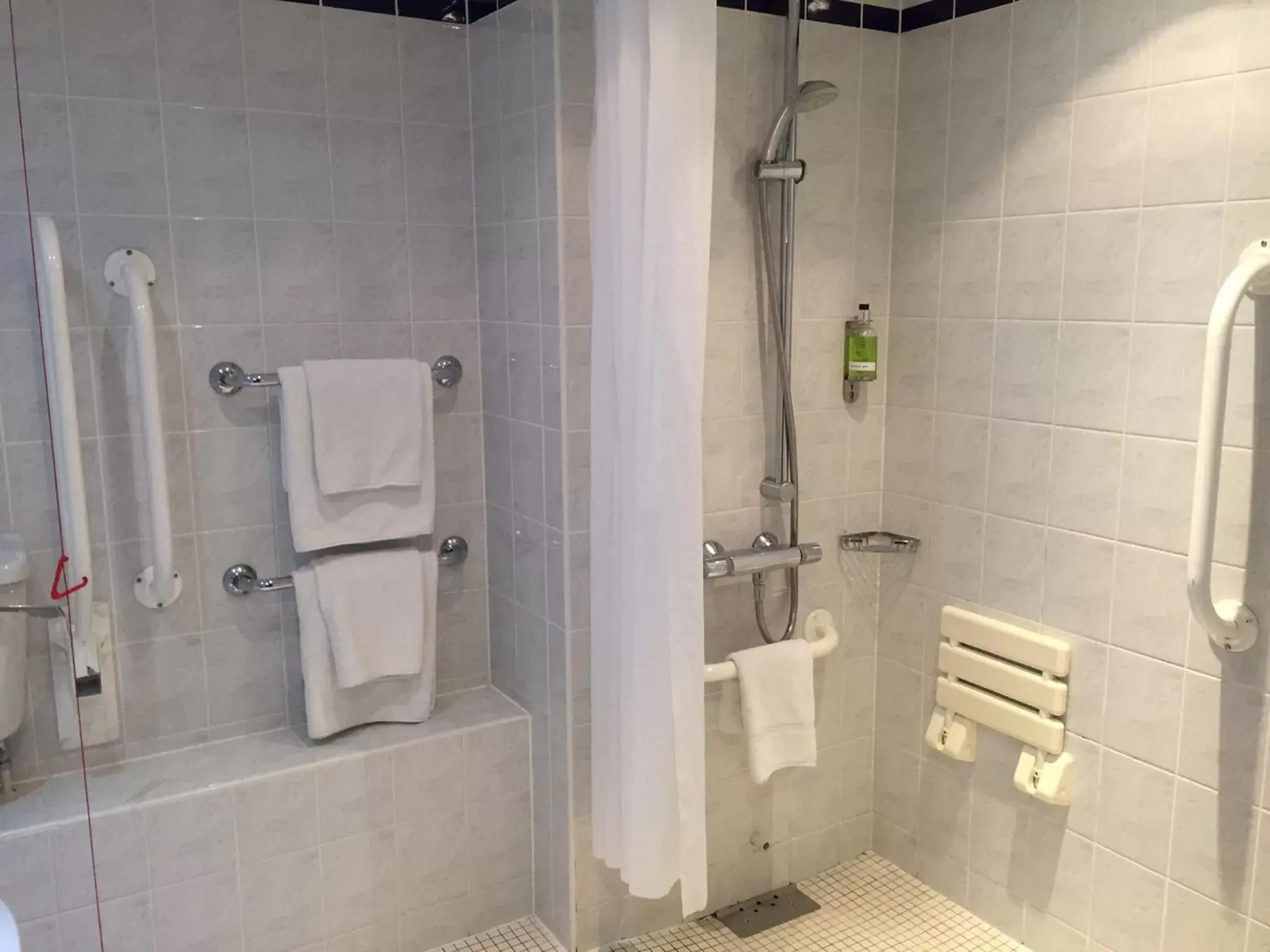 Photo of the whole room, Bathroom in Holiday Inn Express Poole, an IHG Hotel