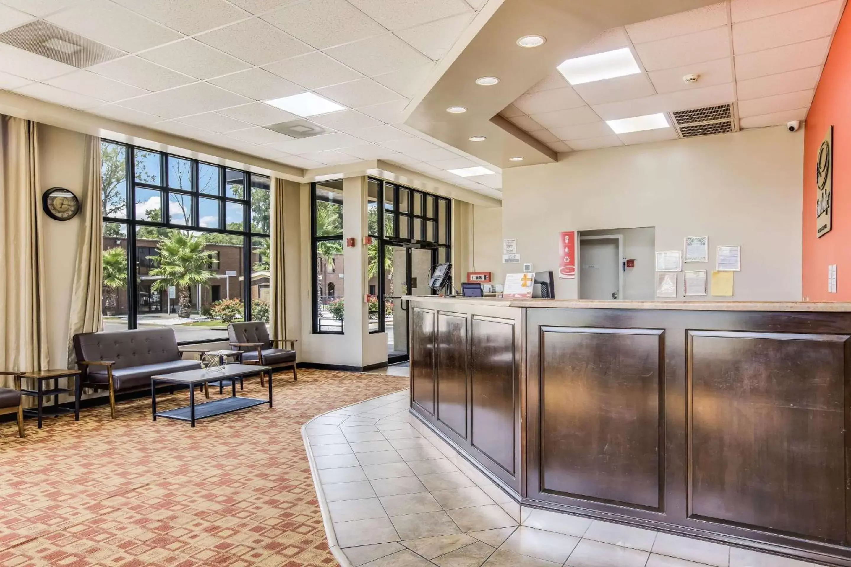 Lobby or reception in Econo Lodge Garden City - Savannah Lobby or reception in Econo Lodge Garden City - Savannah
