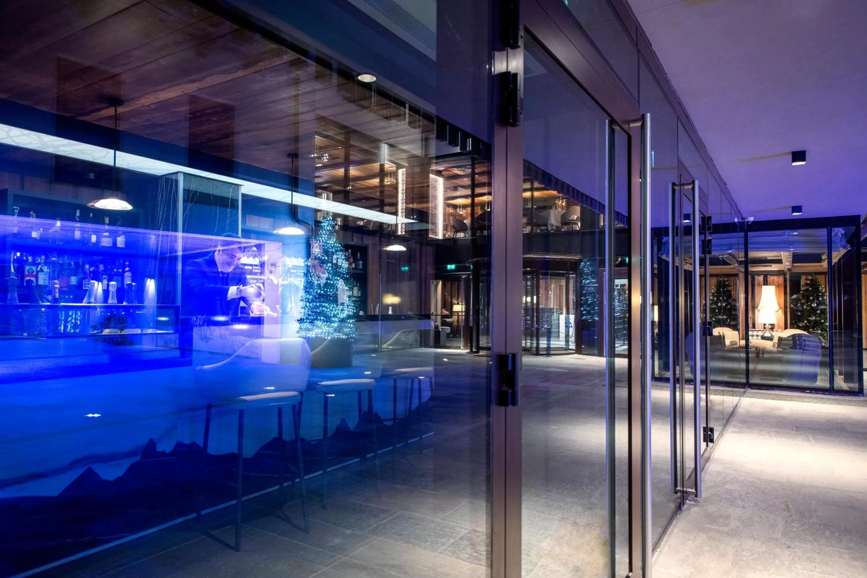 Lounge or bar in Le Massif Hotel & Lodge Courmayeur The Leading Hotels of the World