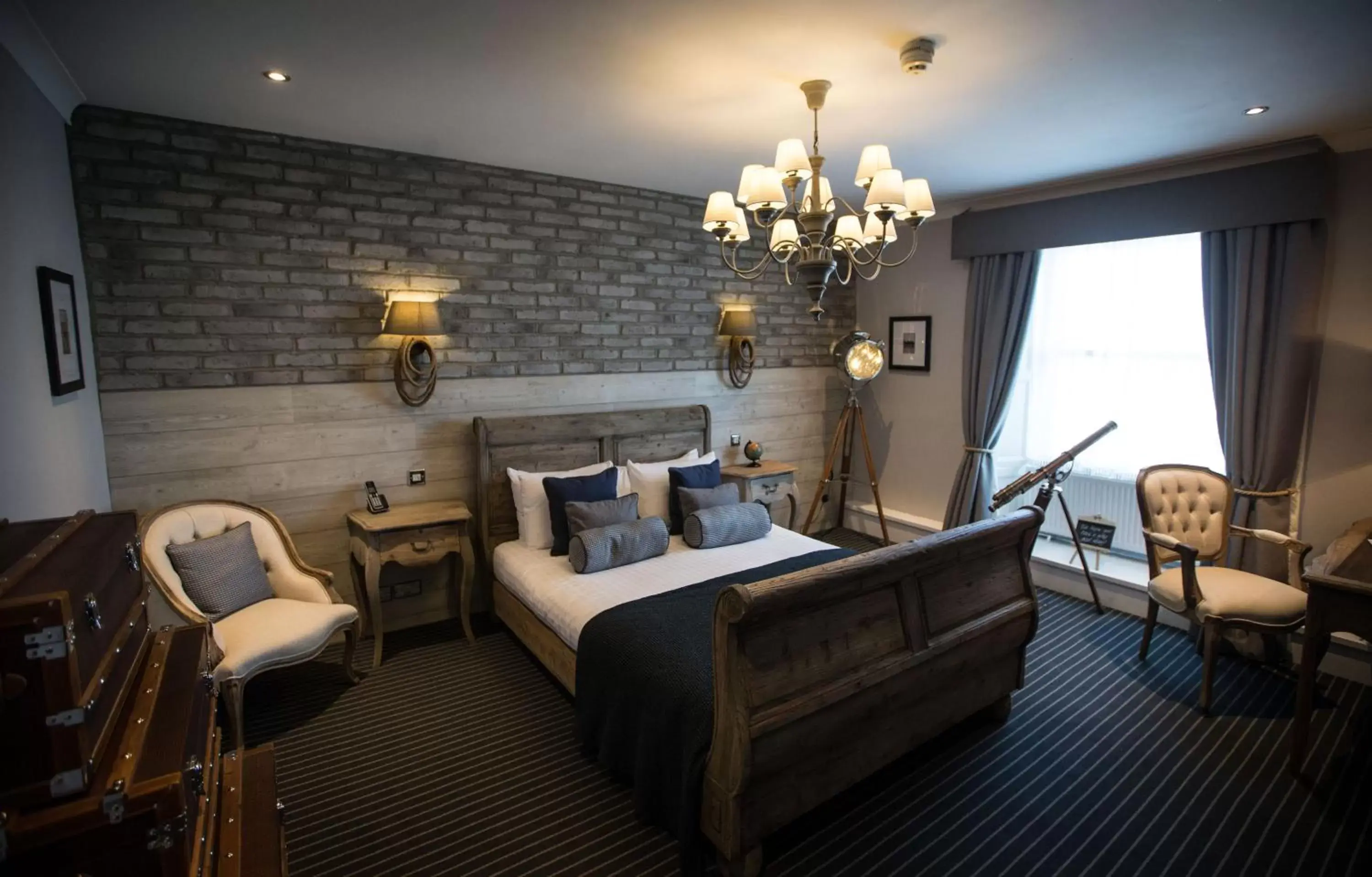 Bedroom, Seating Area in Roker Hotel BW Premier Collection