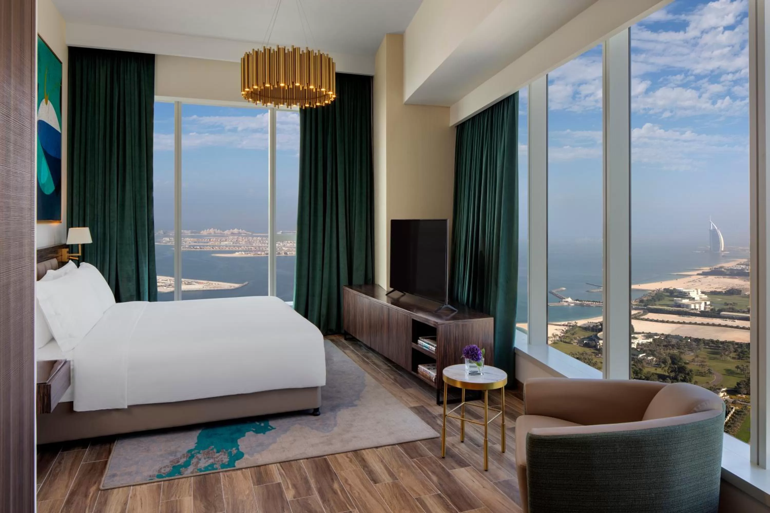 Bed in Avani Plus Palm View Dubai Hotel & Suites