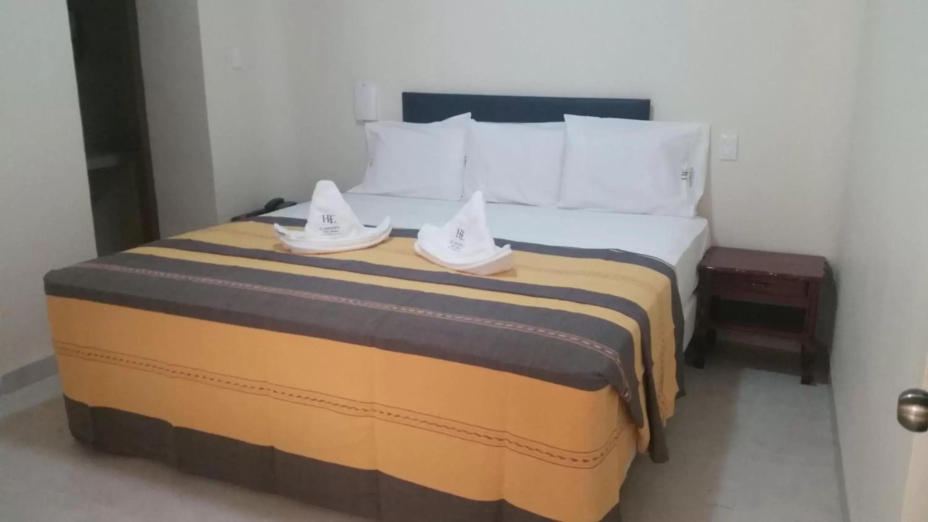 King Room in Hotel El Español Centro Historico King Room in Hotel El Español Centro Historico