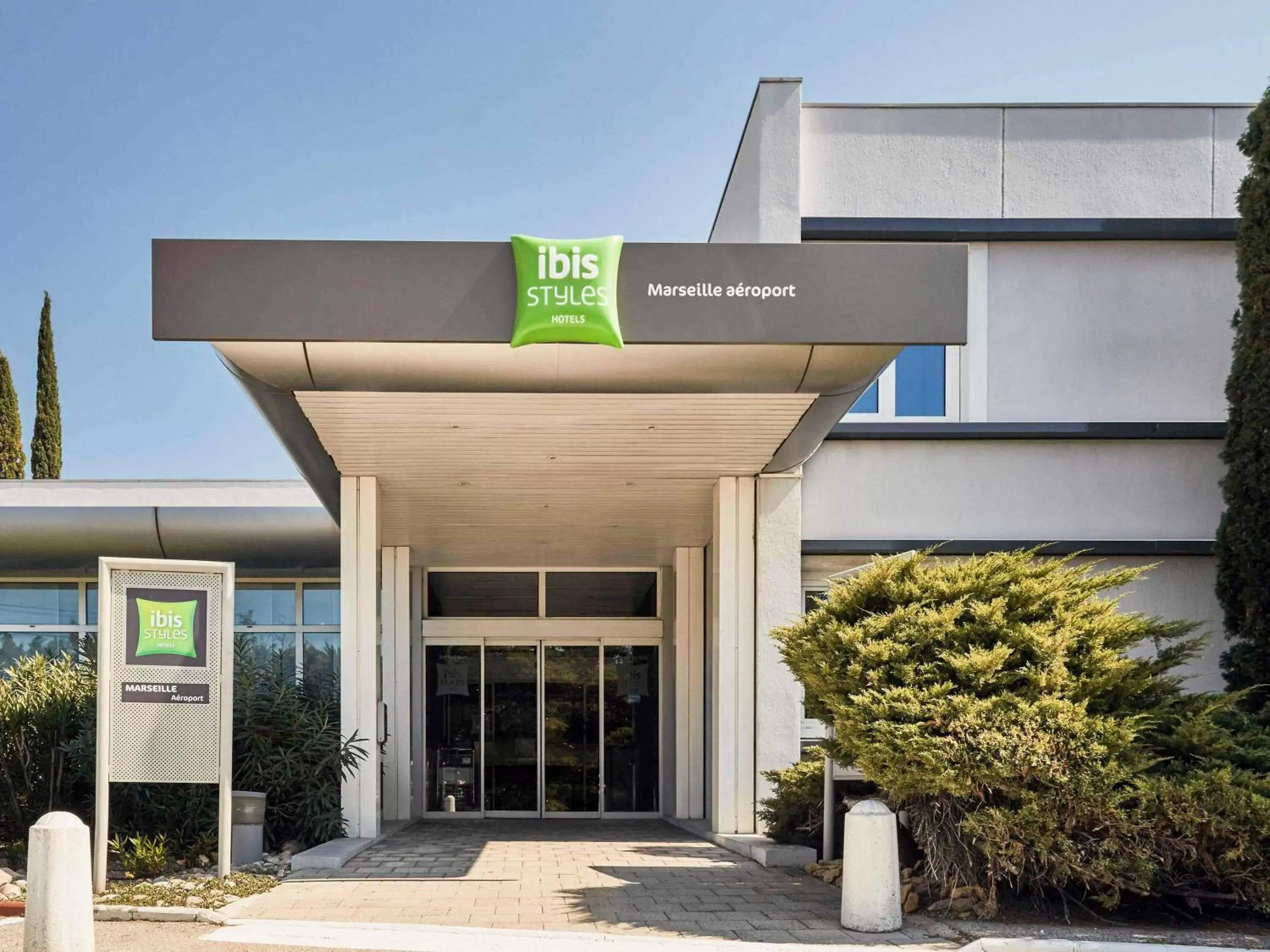 Property building in ibis Styles Marseille Aéroport