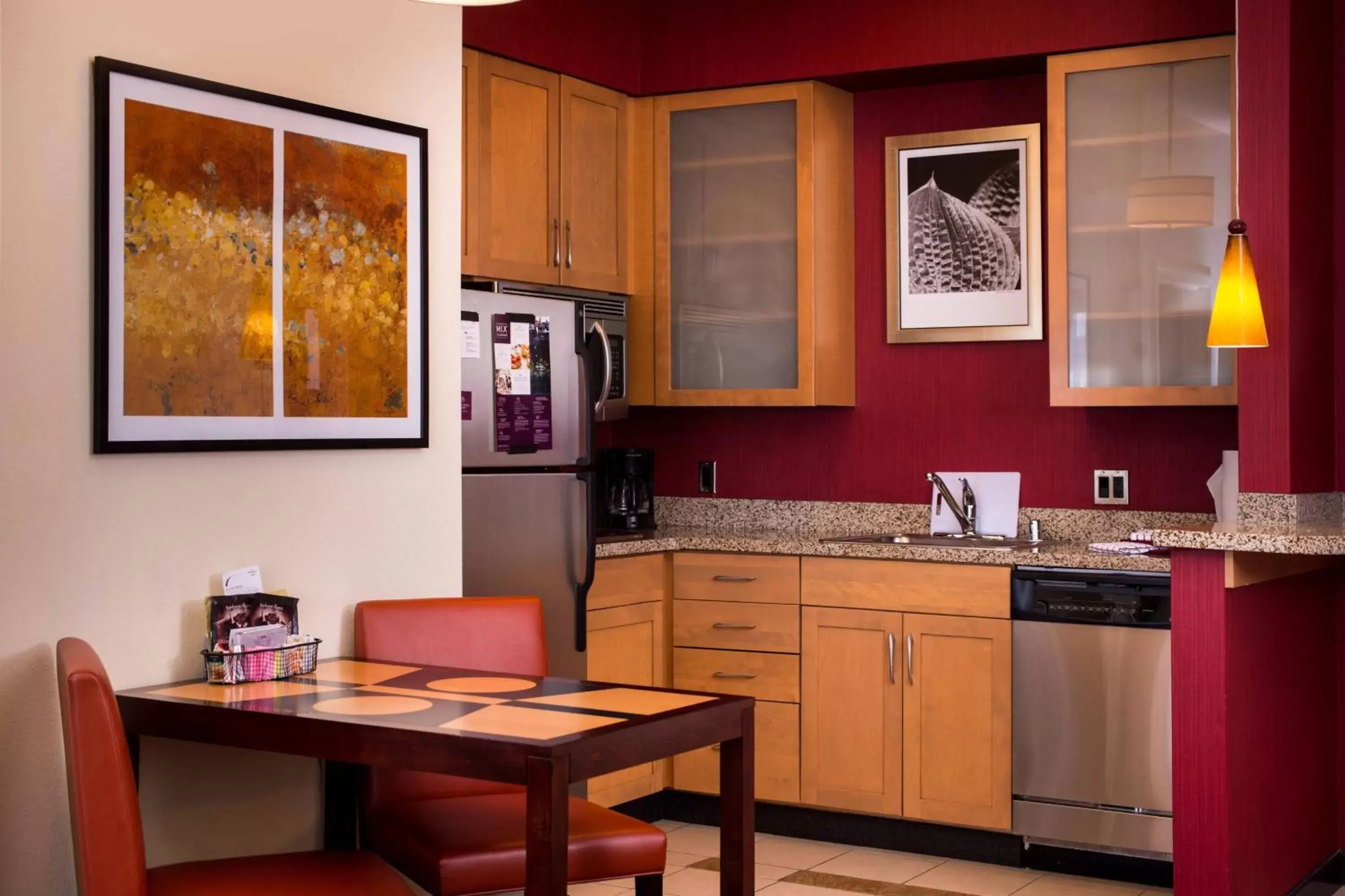 Kitchen or kitchenette, Kitchen/Kitchenette in Residence Inn by Marriott Albuquerque Airport
