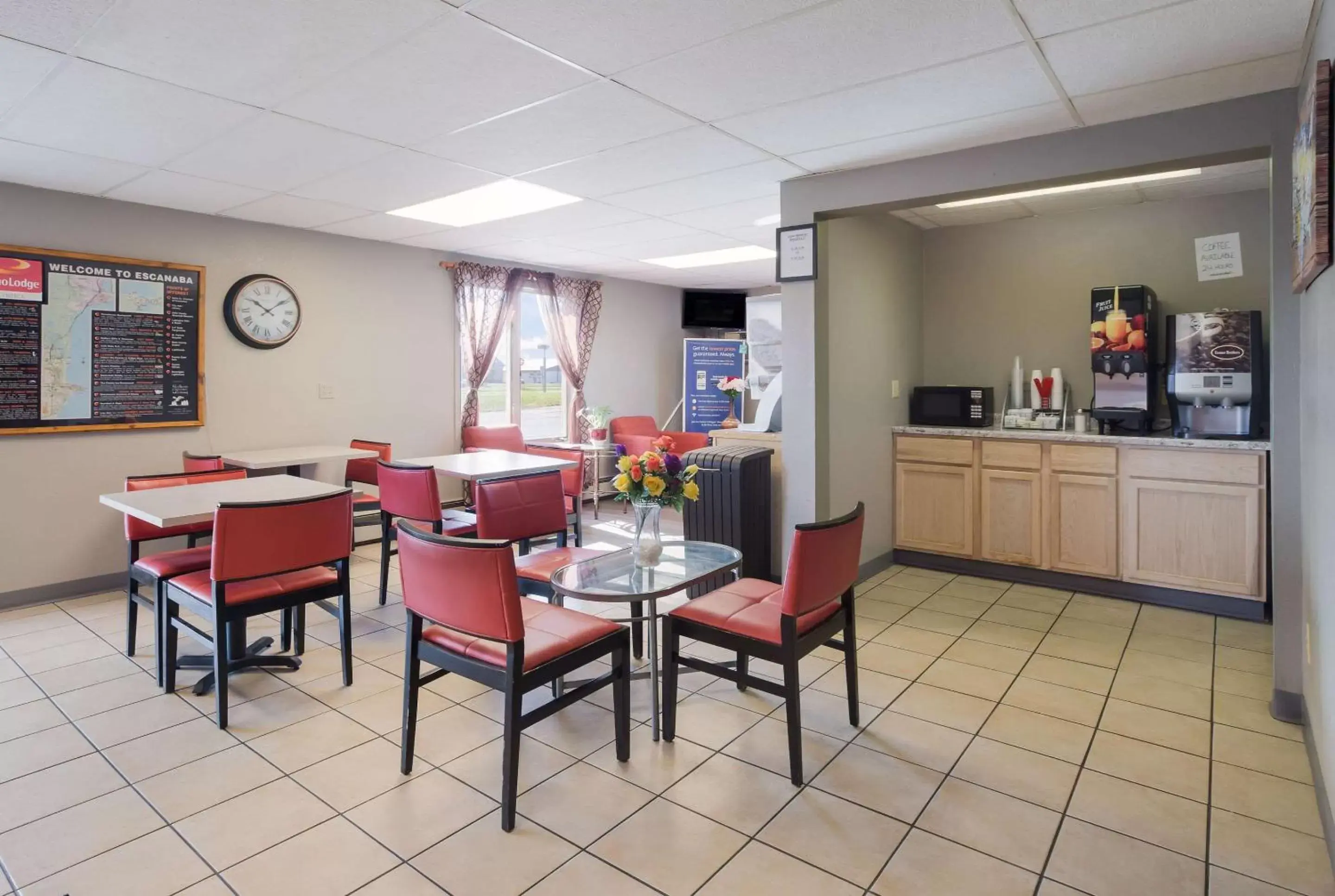 Restaurant/Places to Eat in Econo Lodge Inn & Suites