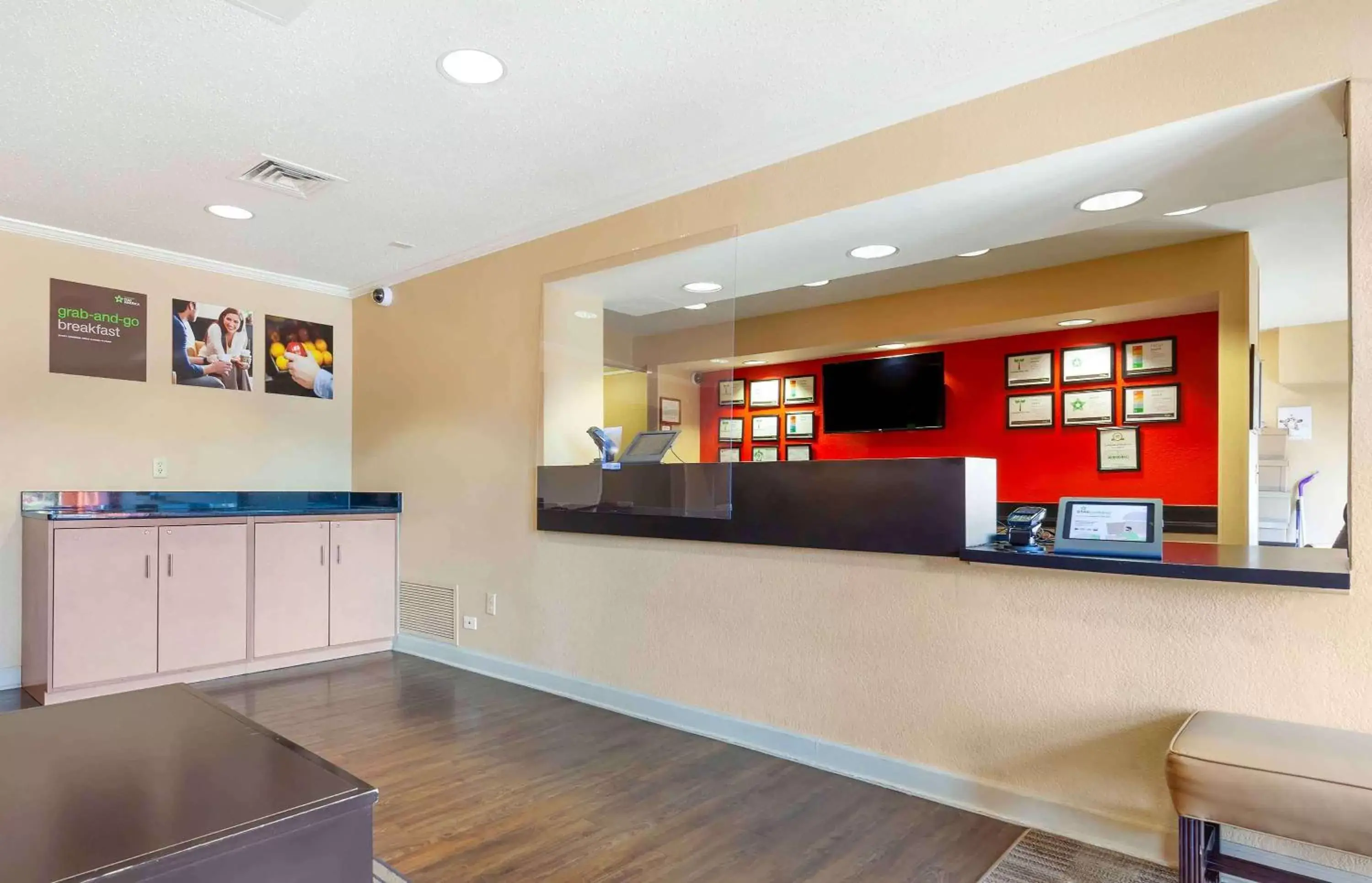 Lobby or reception, Lobby/Reception in Extended Stay America Suites - Madison - Old Sauk Rd