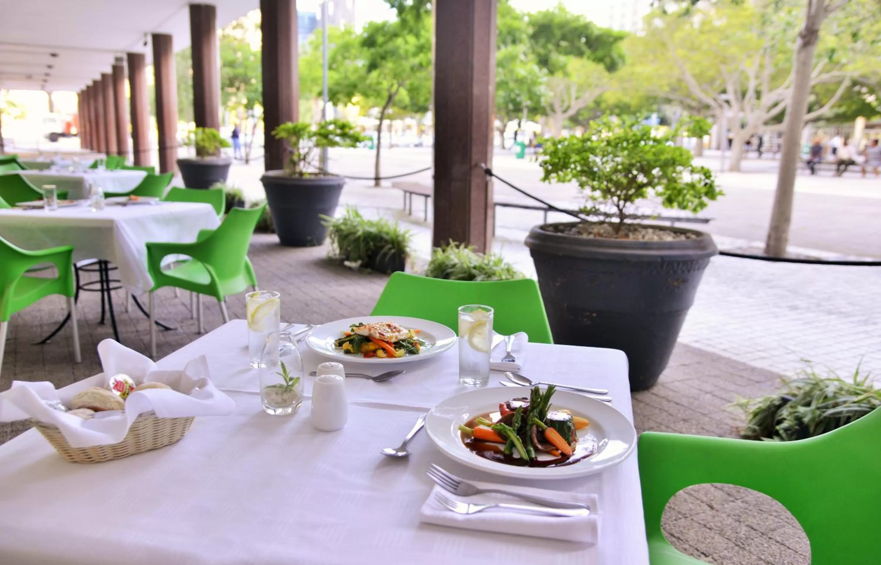 Restaurant/places to eat in The Capetonian - Halal