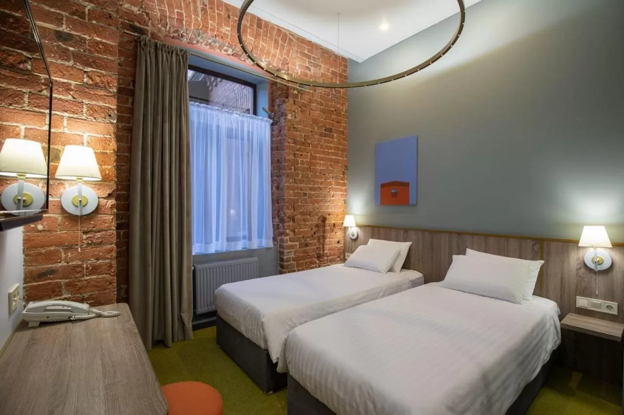 Bed in Four Rooms City