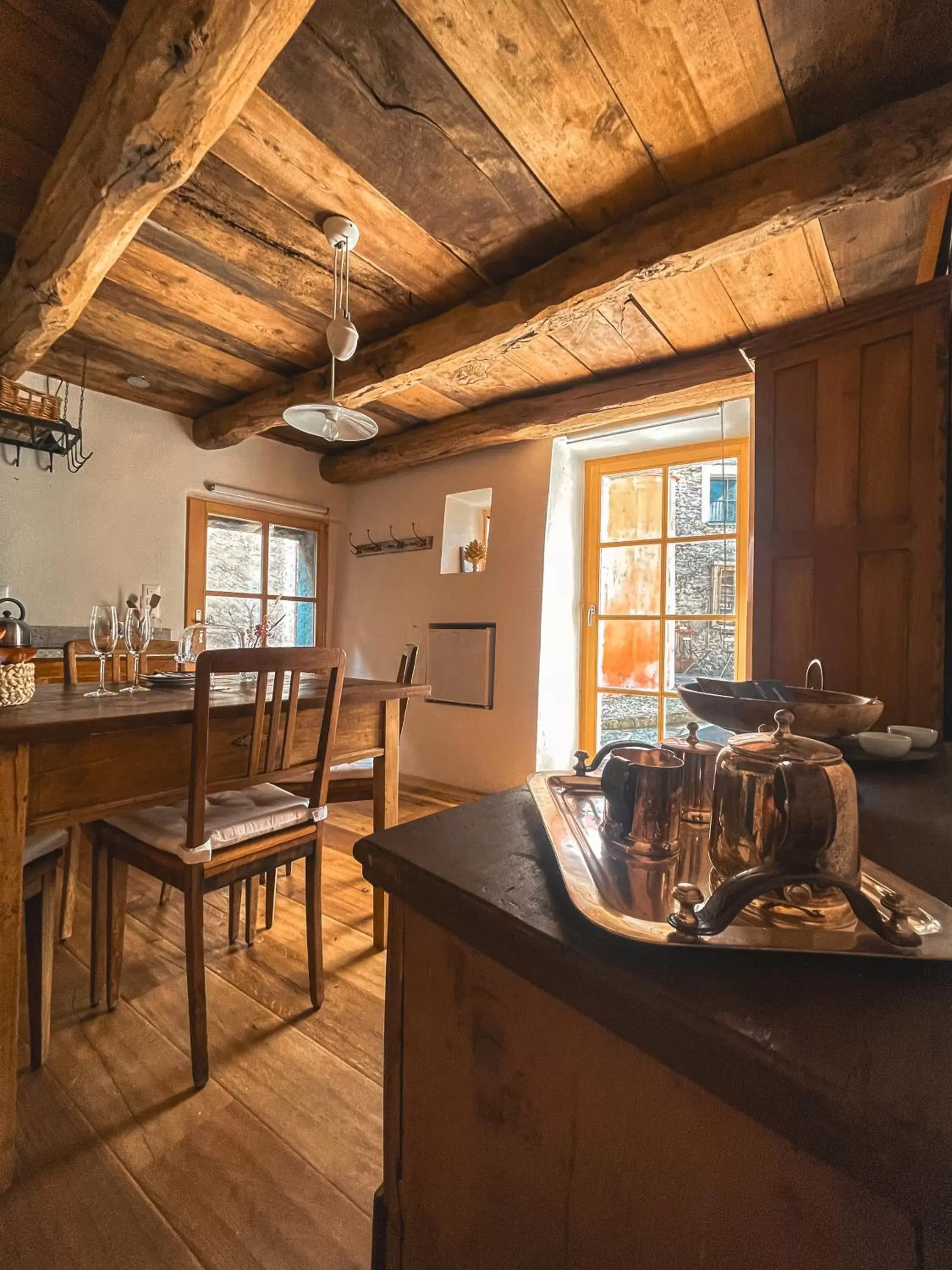 Kitchen or kitchenette, Seating Area in Case di Sotto, House & Breakfast