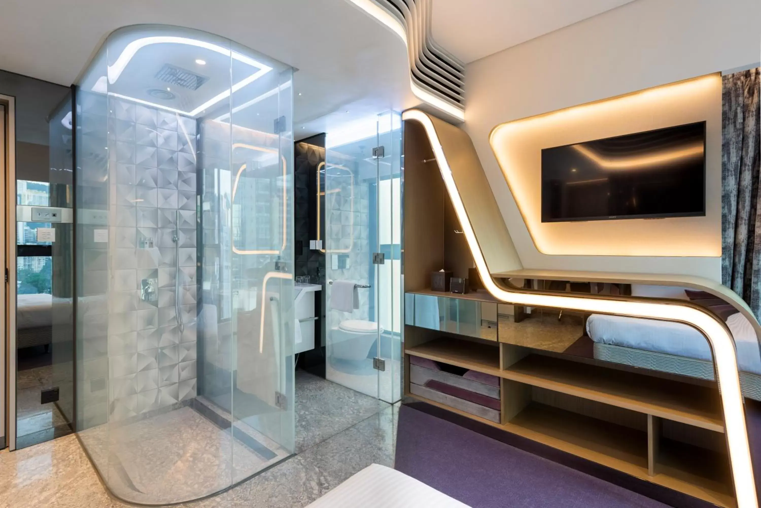 Shower, Bathroom in Butterfly on LKF Boutique Hotel Central