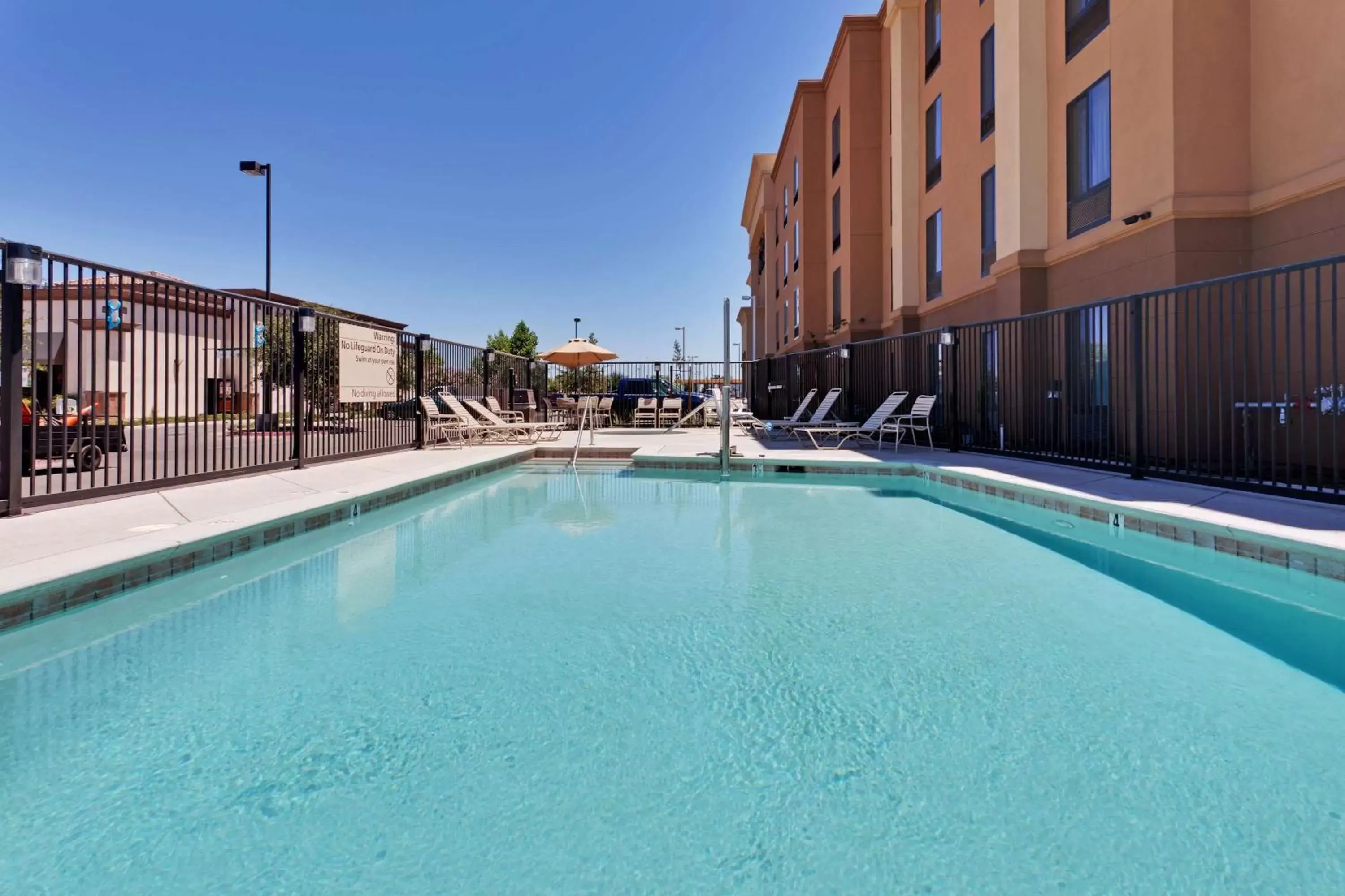 Pool view, Swimming Pool in Hampton Inn & Suites Fresno - Northwest