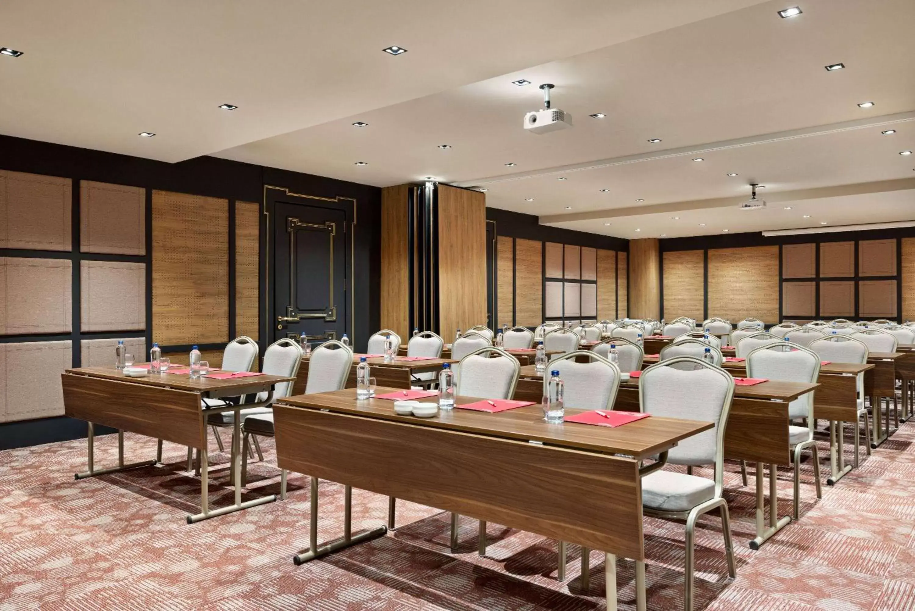 Meeting/conference room in Ramada by Wyndham Erzurum