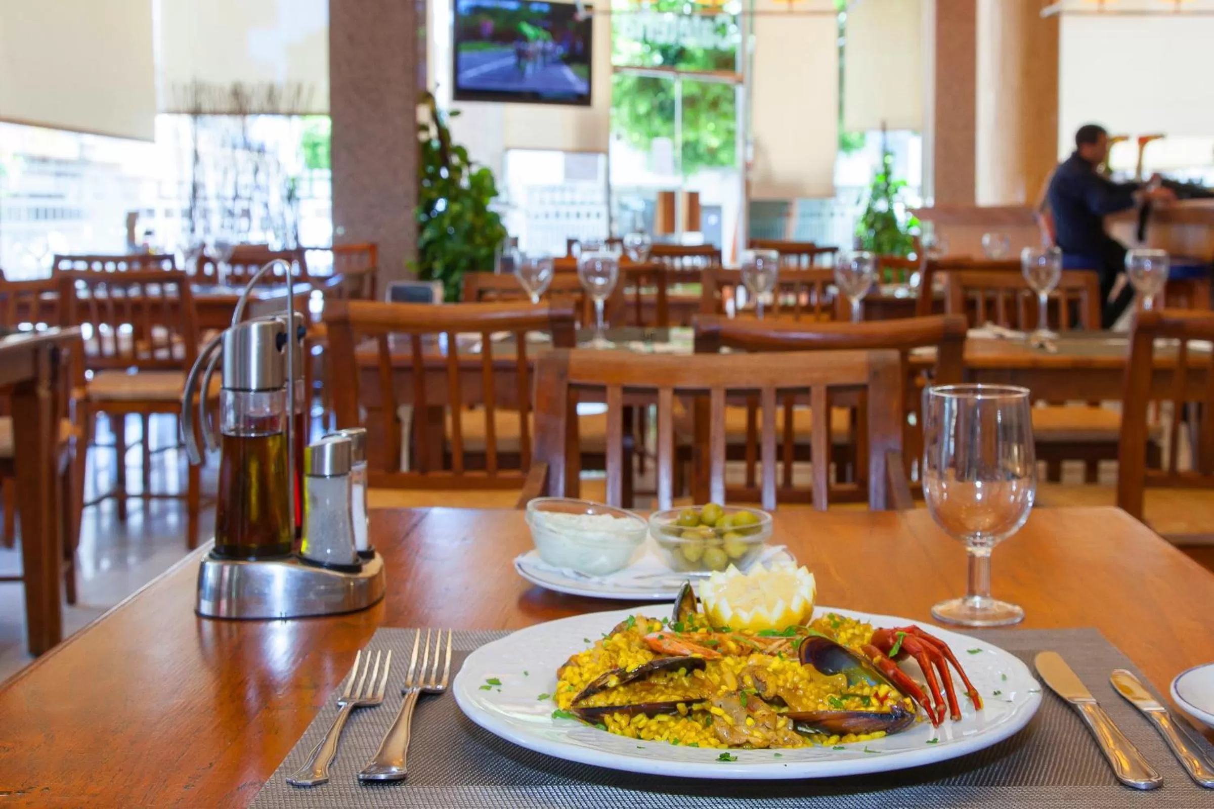Restaurant/places to eat in Aparthotel Duquesa Playa
