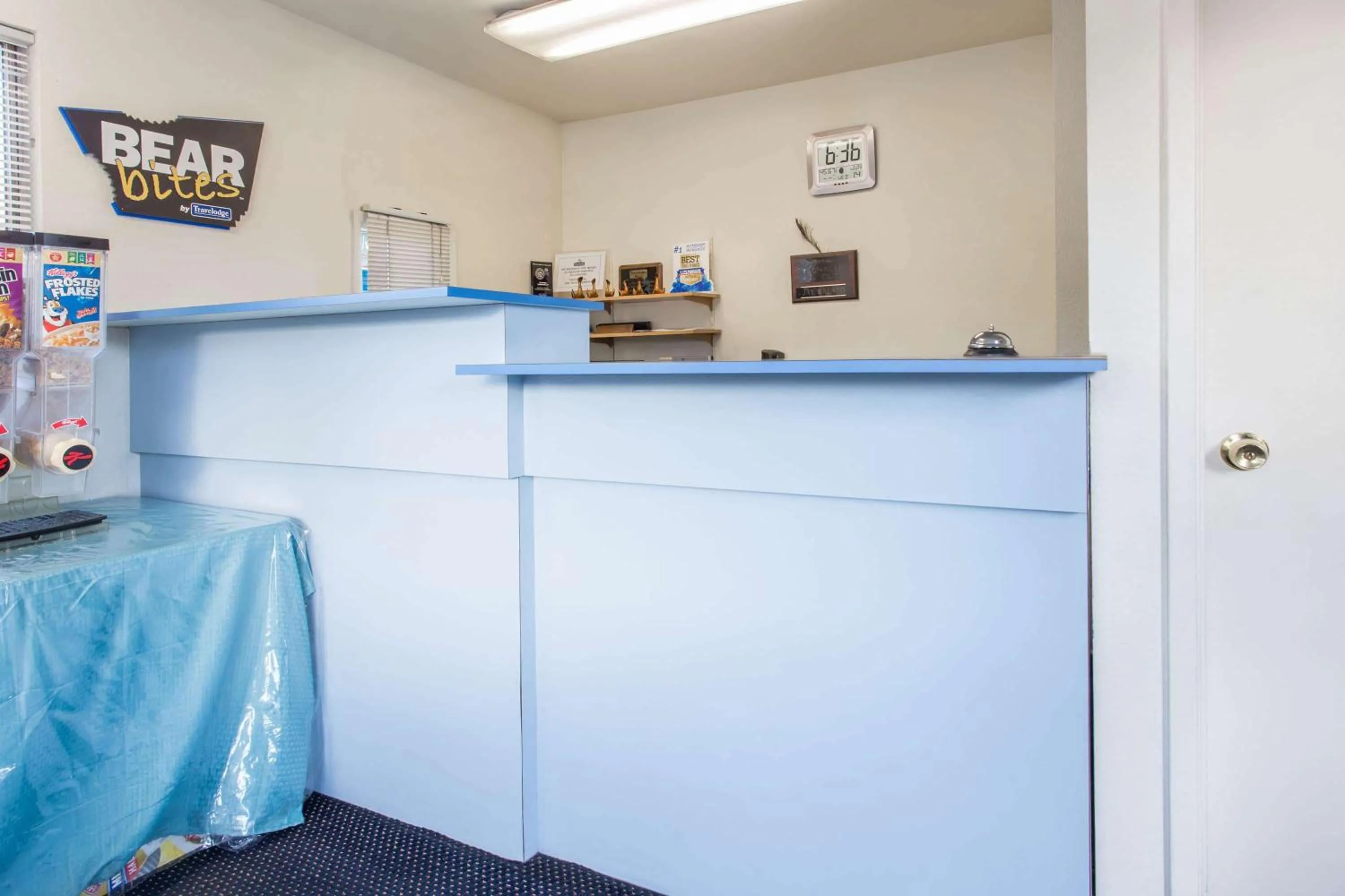 Lobby or reception in Travelodge by Wyndham Clearlake