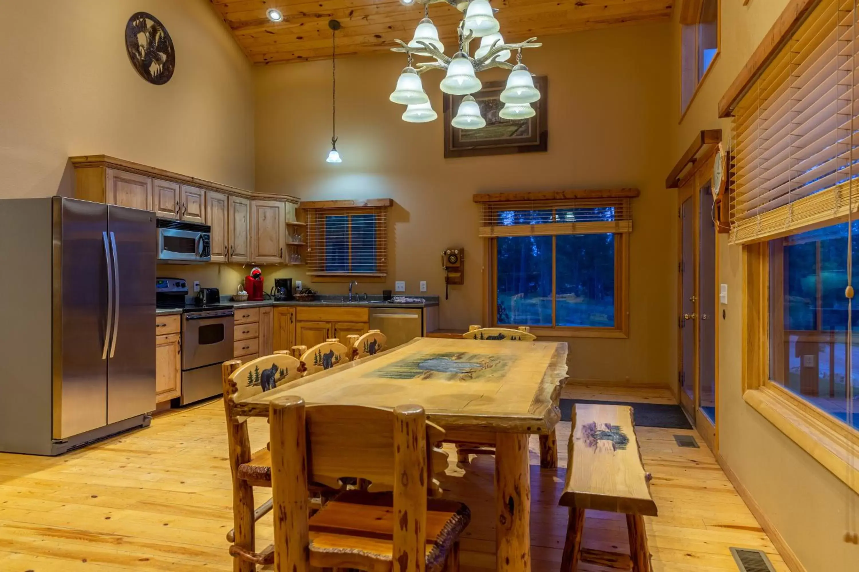 Kitchen or kitchenette, Restaurant/Places to Eat in Lodge at Palmer Gulch