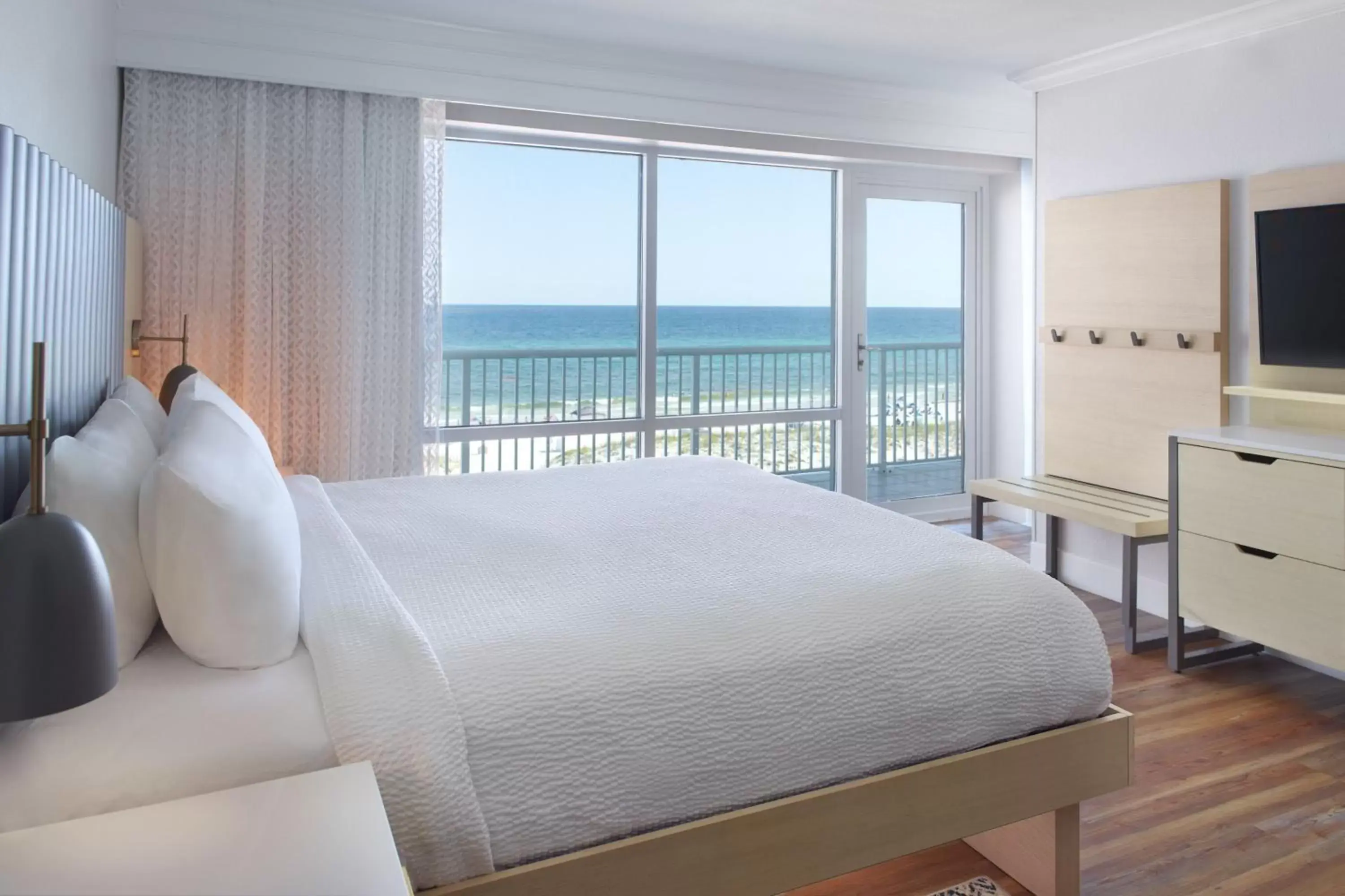 Bedroom, Sea View in SpringHill Suites by Marriott Pensacola Beach