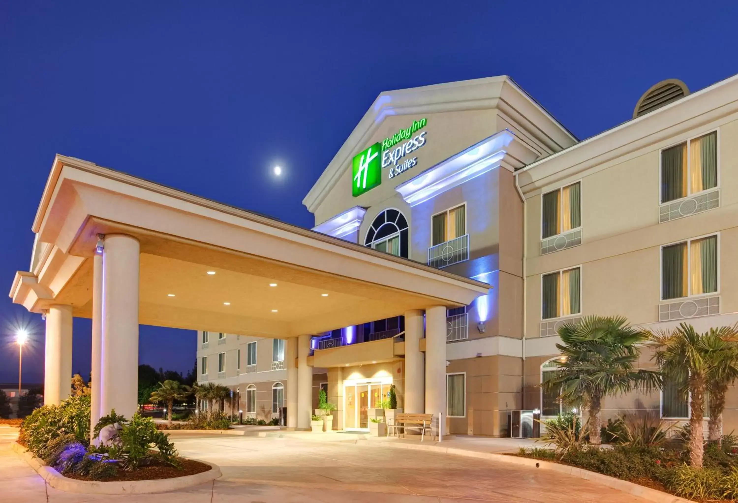 Property building in Holiday Inn Express Porterville, an IHG Hotel