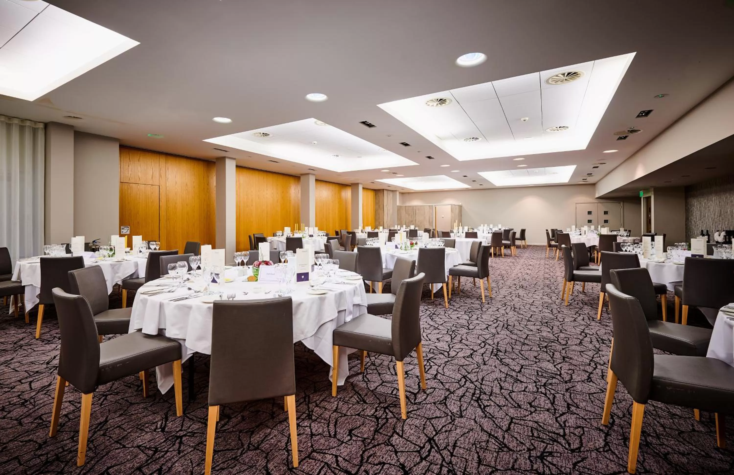 Banquet/Function facilities in Stirling Court Hotel