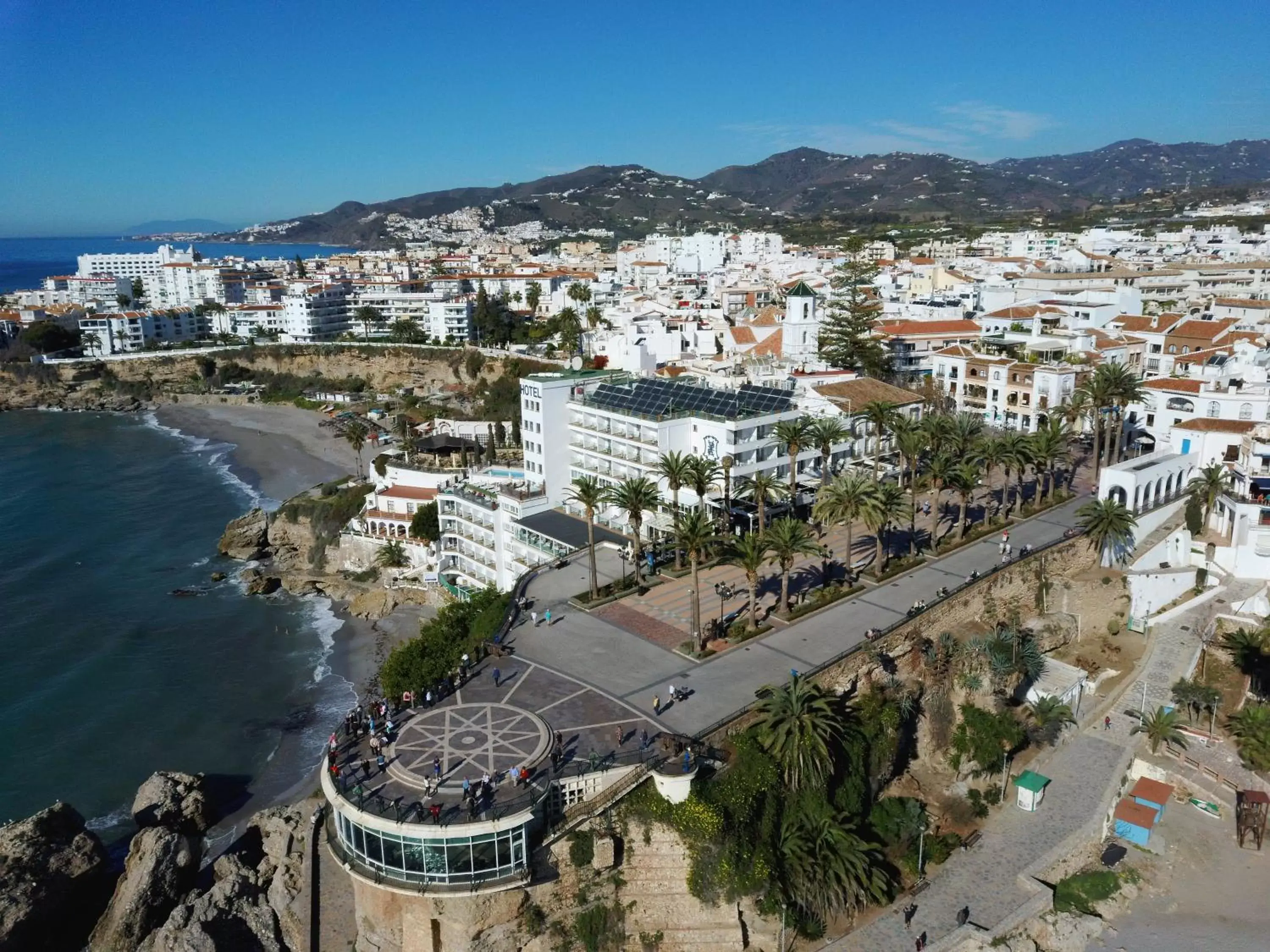 Bird's eye view, Bird's-eye View in Hotel Balcón de Europa