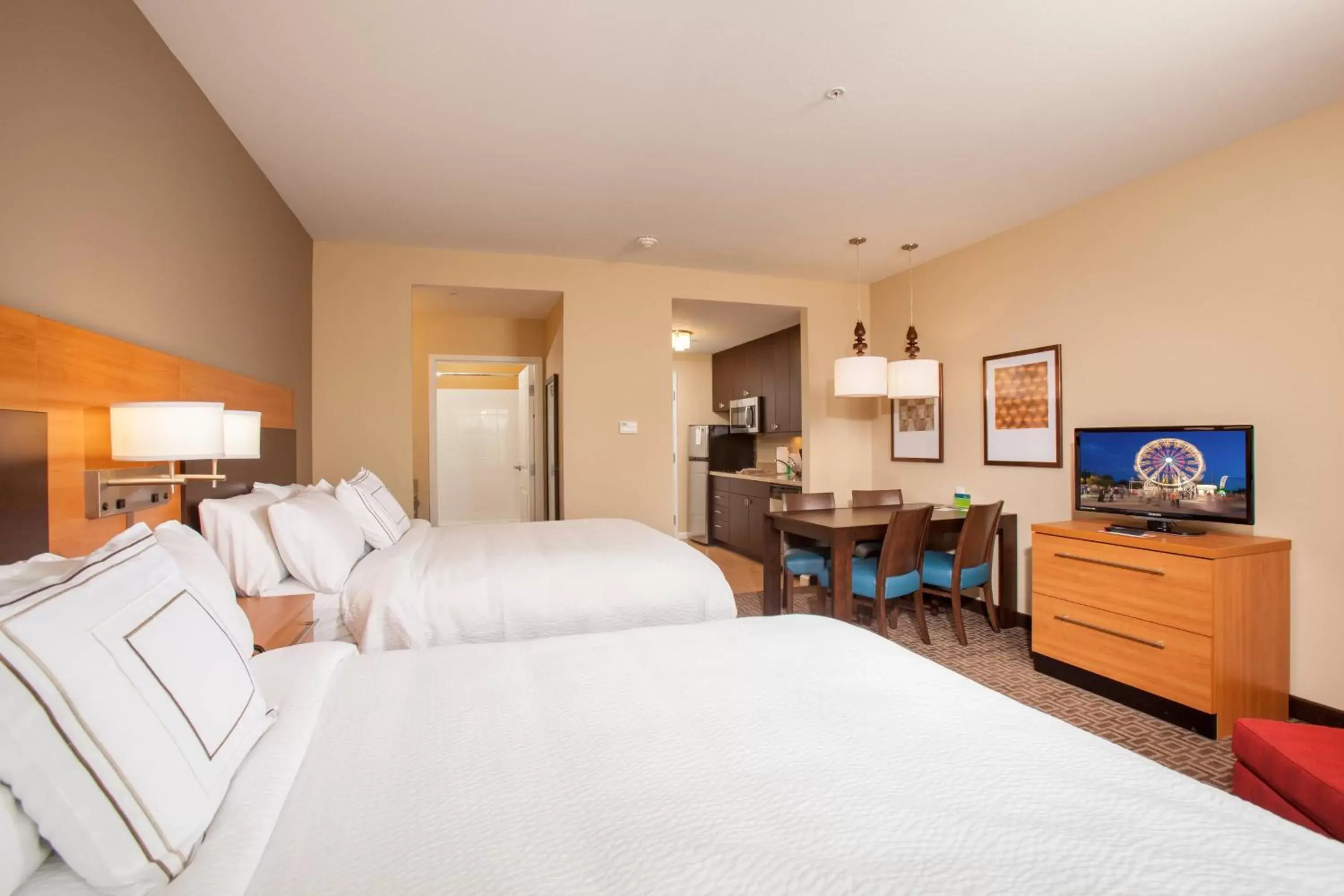 Photo of the whole room, Bed in TownePlace Suites by Marriott Cheyenne Southwest/Downtown Area