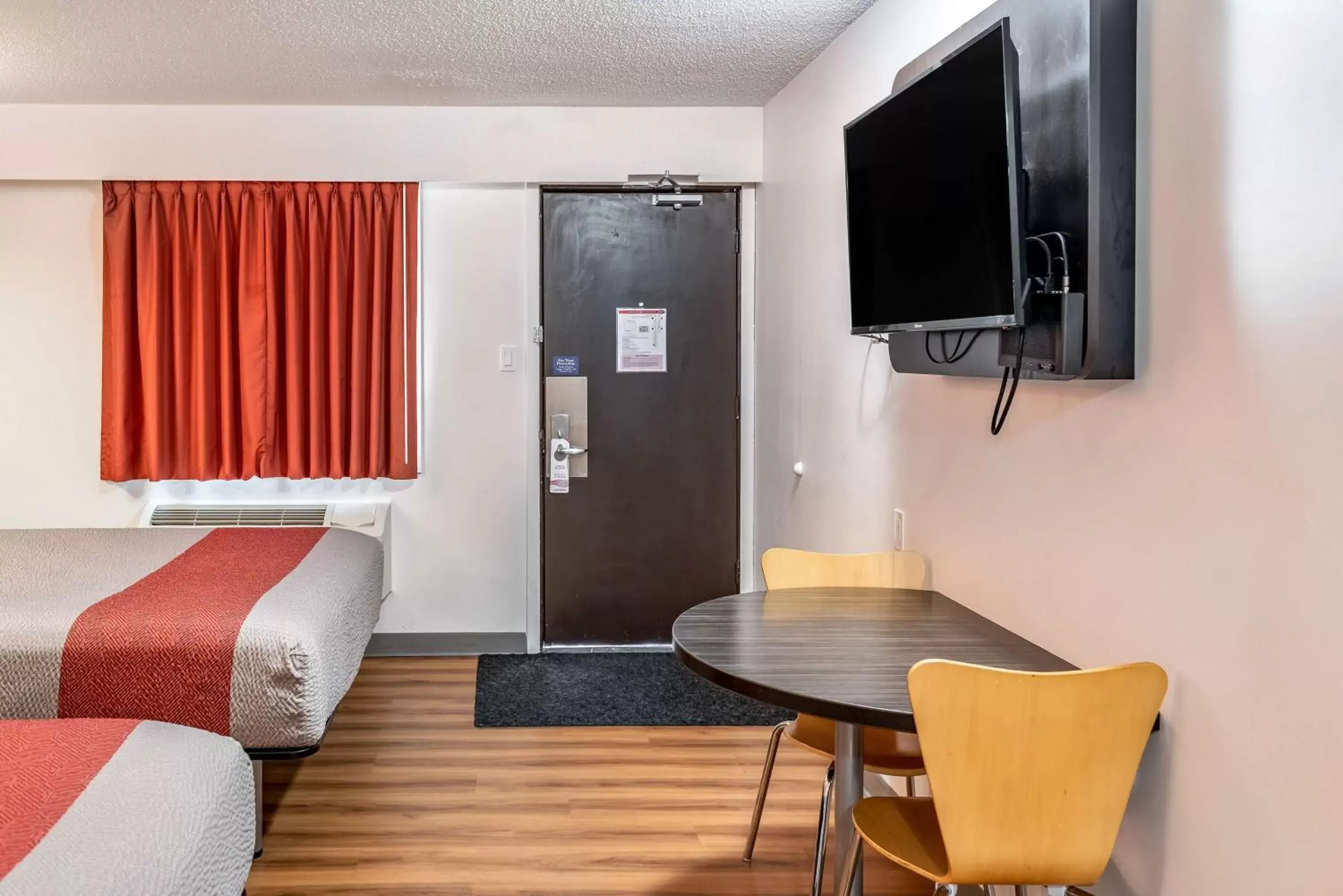 TV and multimedia, TV/Entertainment Center in Motel 6-Fort Nelson, BC