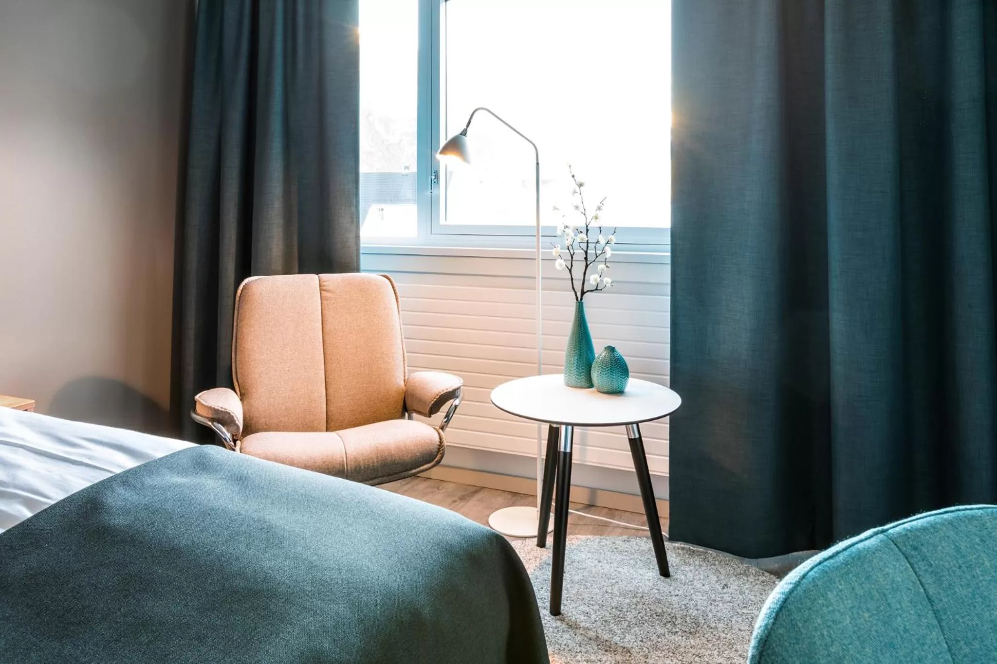 Seating area, Bed in Dreges Hotell - by Classic Norway Hotels