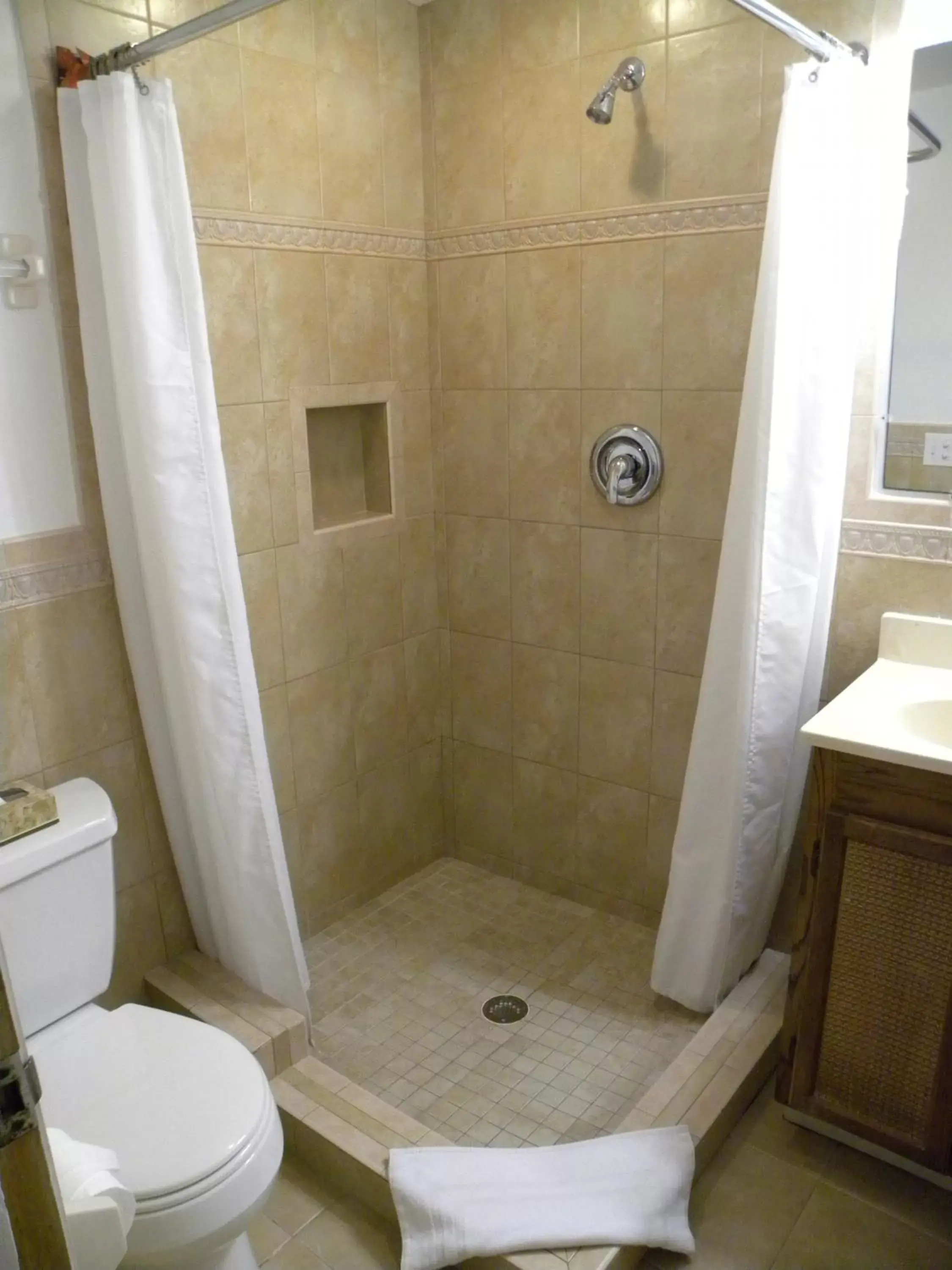 Shower, Bathroom in Rock Reef Resort