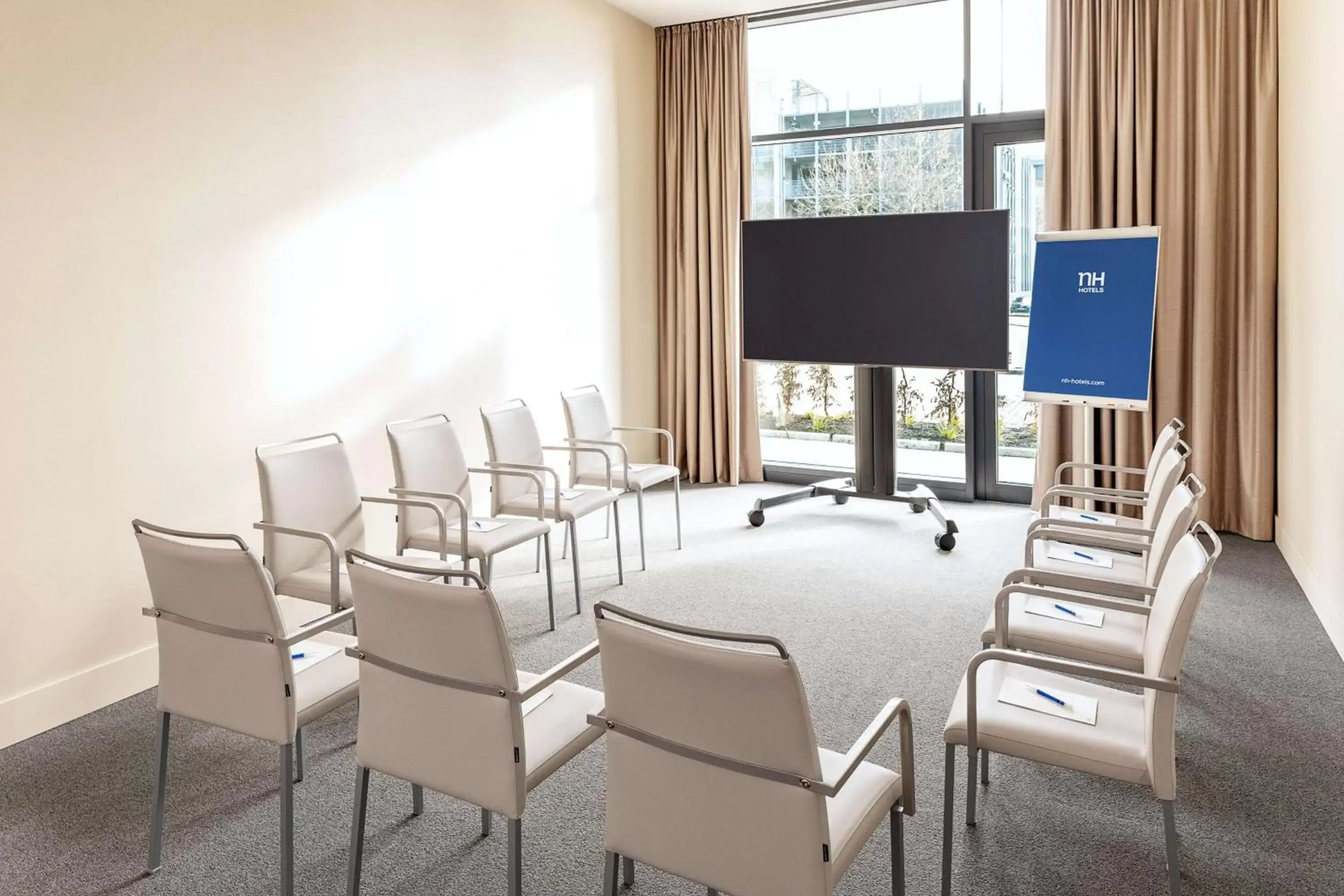 On site, Business Area/Conference Room in NH Mannheim