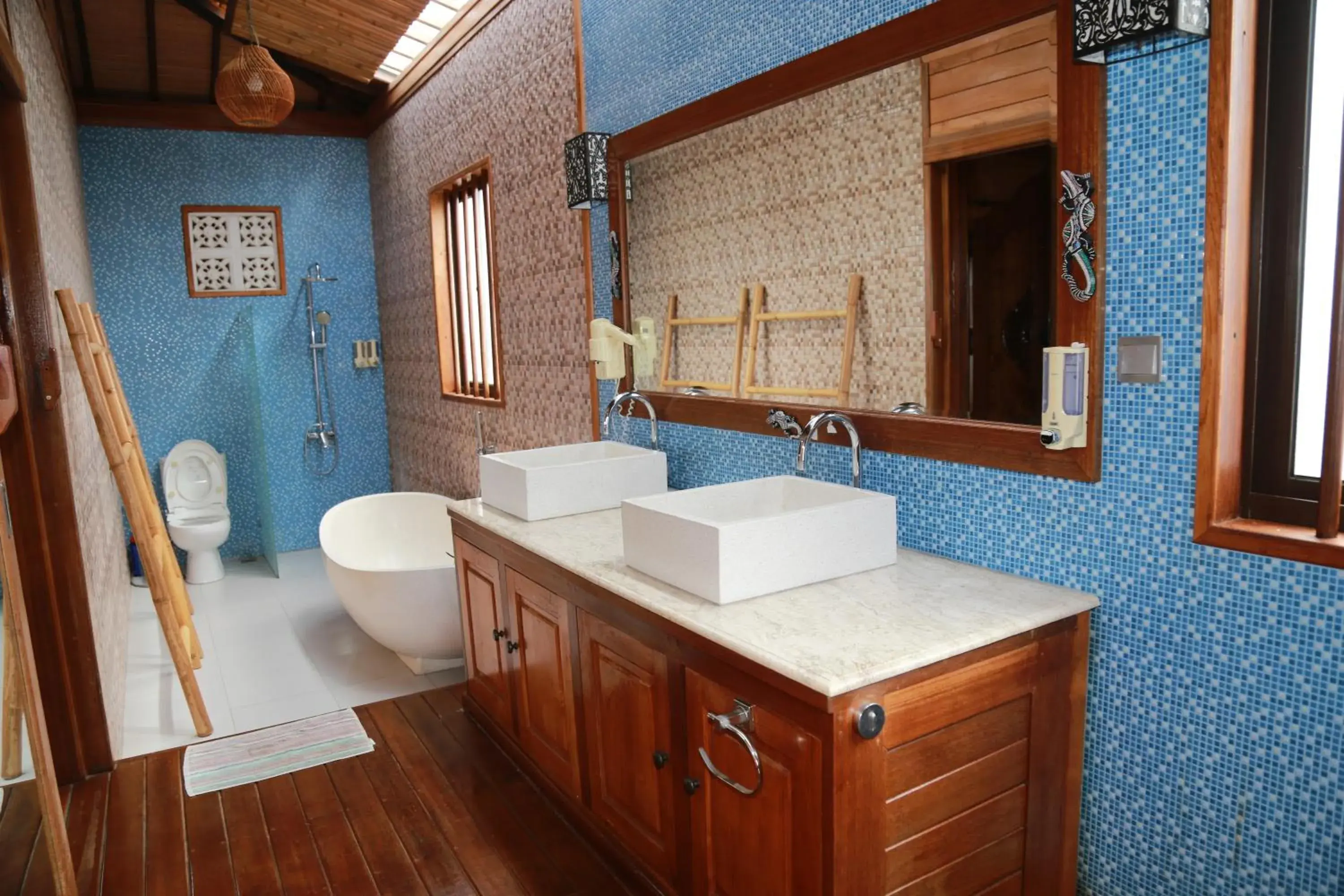 Bathroom in Seahouse Bali Indah Beach Inn