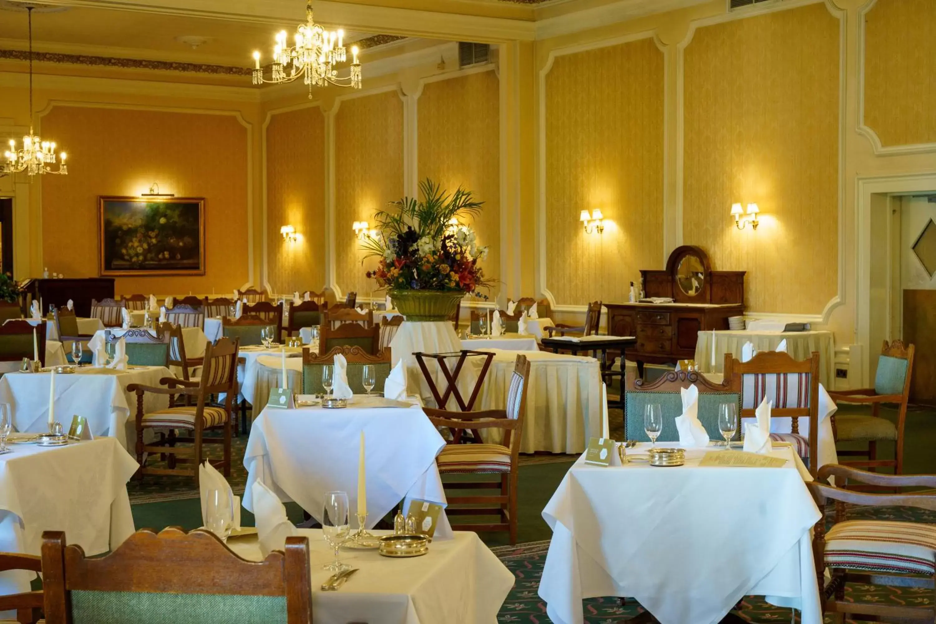 Restaurant/Places to Eat in The Grand Hotel